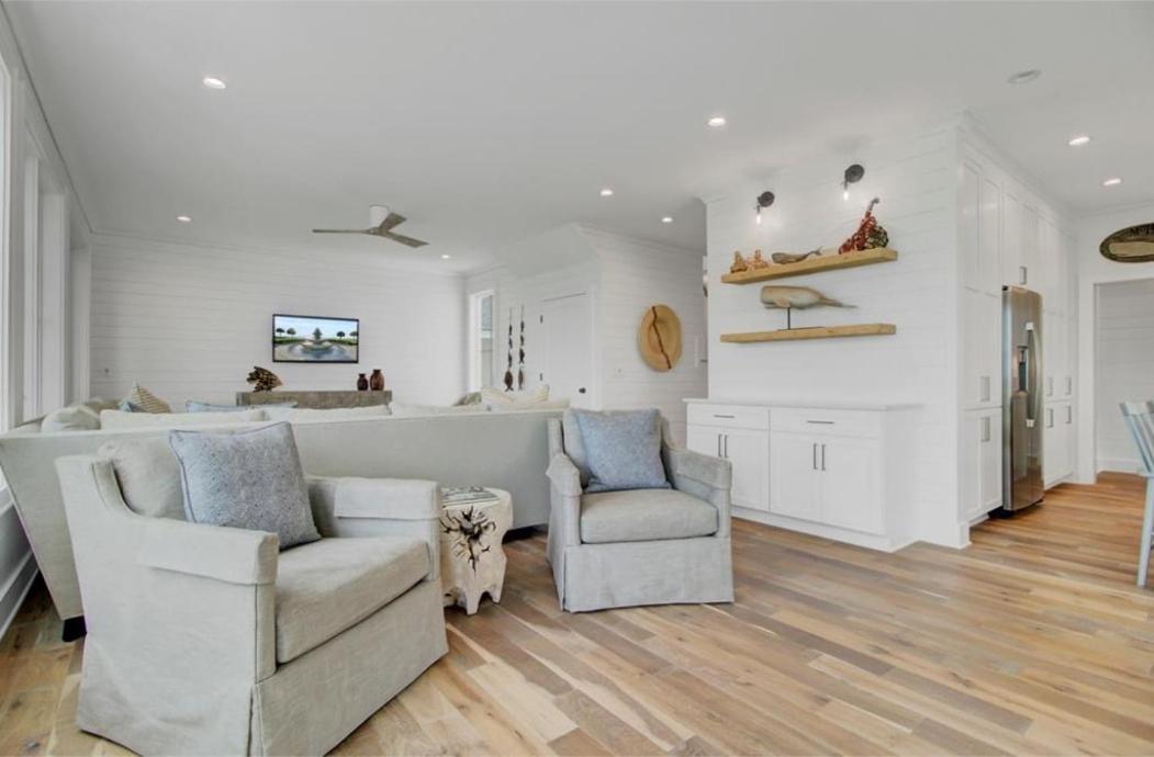 17 Marsh Island Lane by AvantStay Modern Home w Amazing Views
