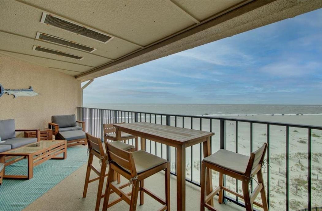 513 Seascape by AvantStay Oceanfront Home w Amazing Views Community Pool Access