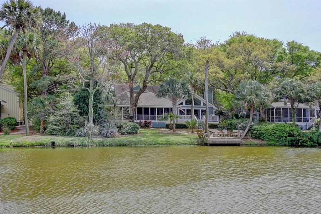 19 Oyster Row by AvantStay Lakefront Home w Golf Course Views