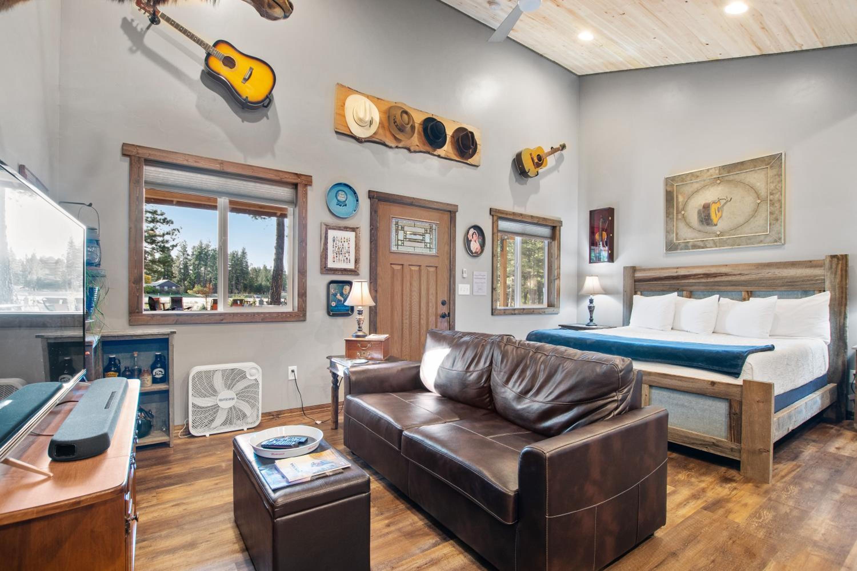 Fort Williamson Glacier Vacation Rentals
