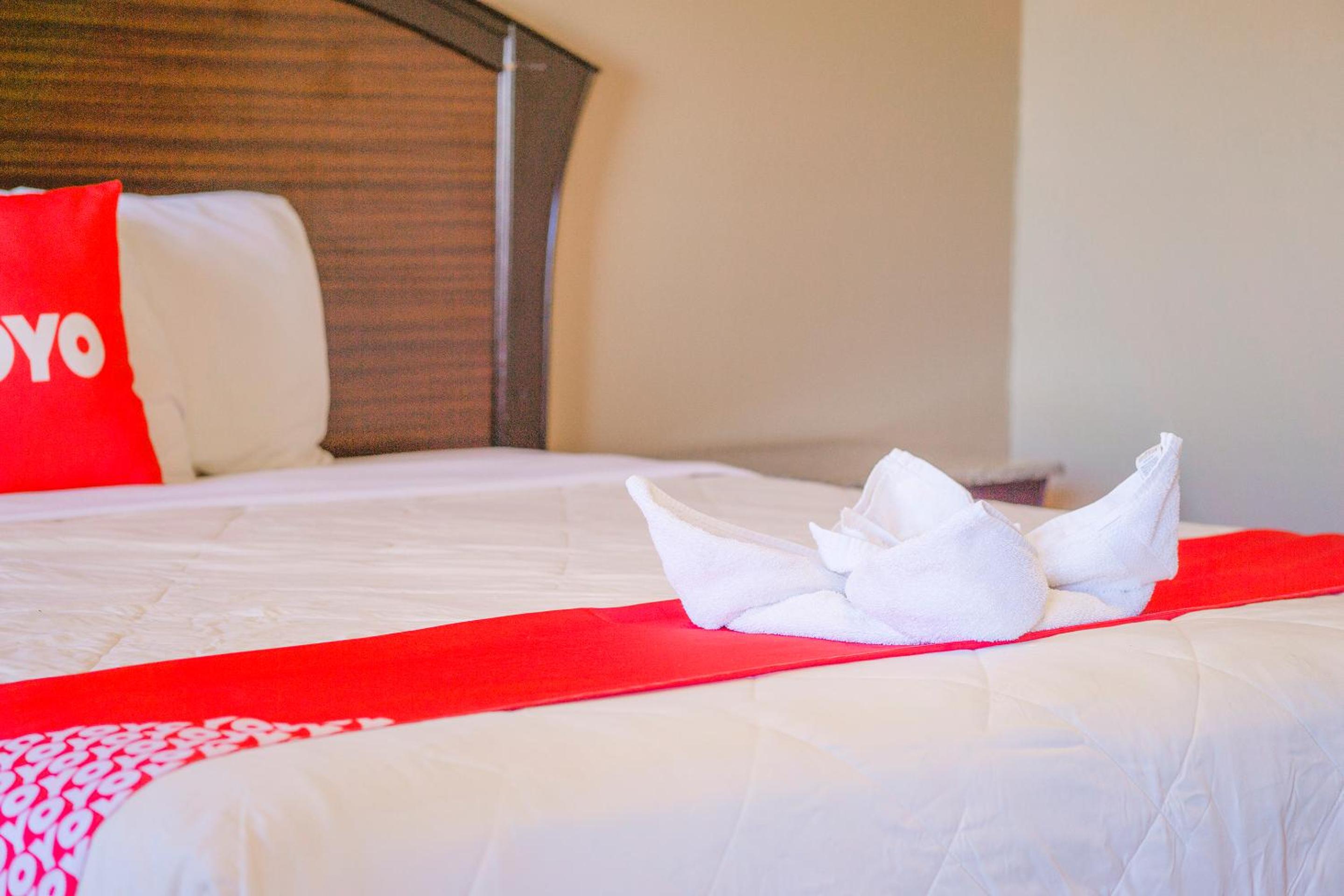 OYO Hotel Beeville -US 181