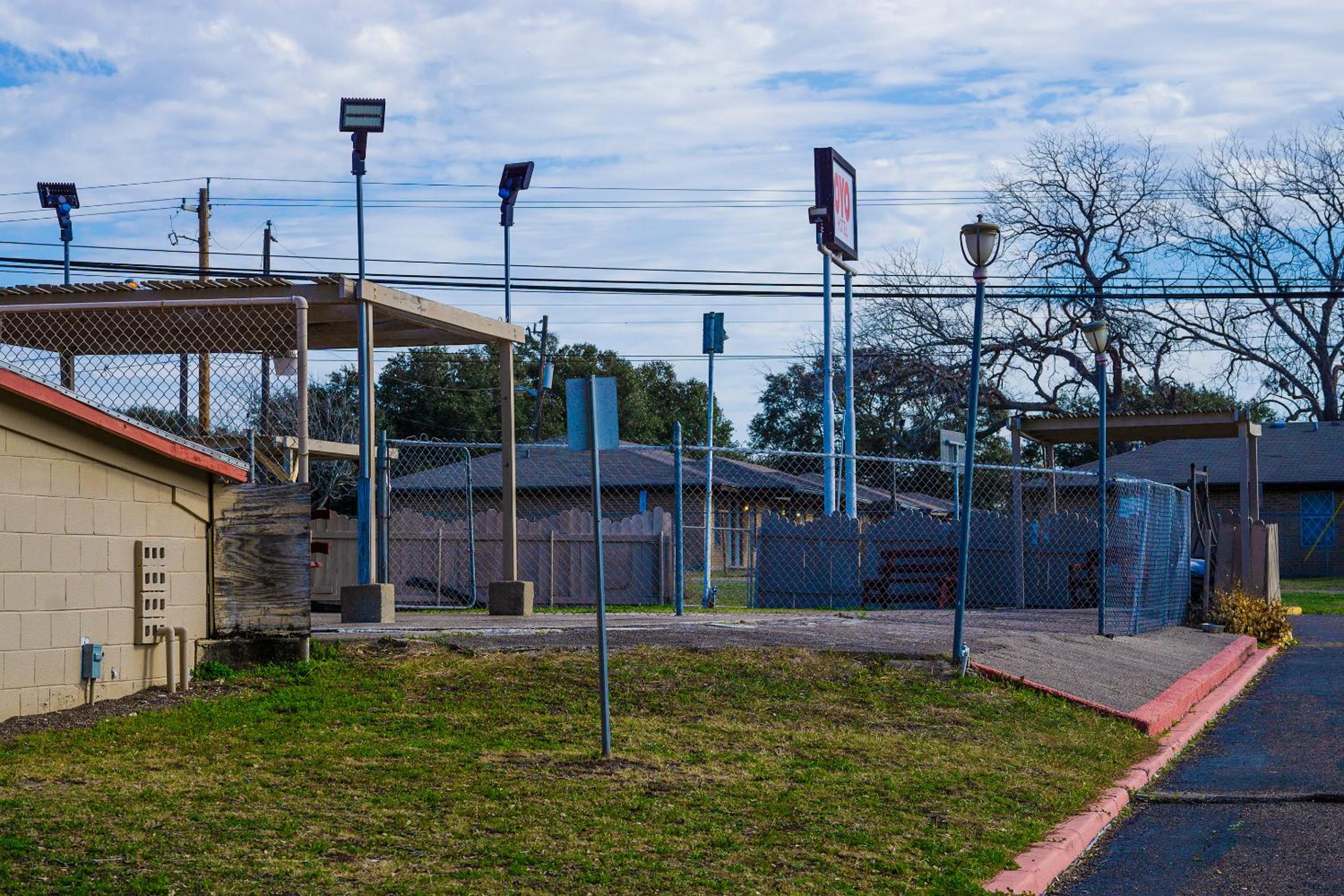 OYO Hotel Beeville -US 181