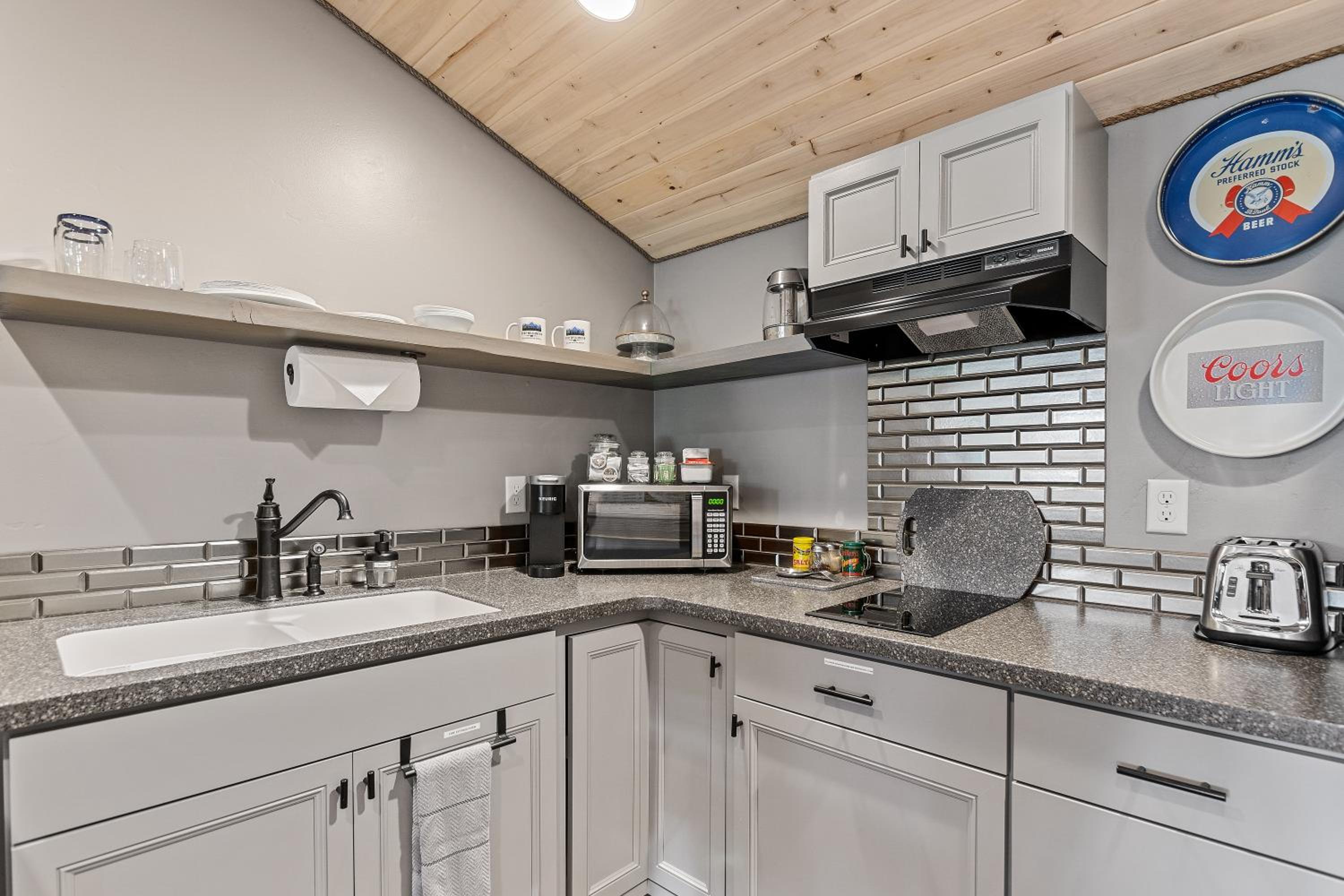 Fort Williamson Glacier Vacation Rentals