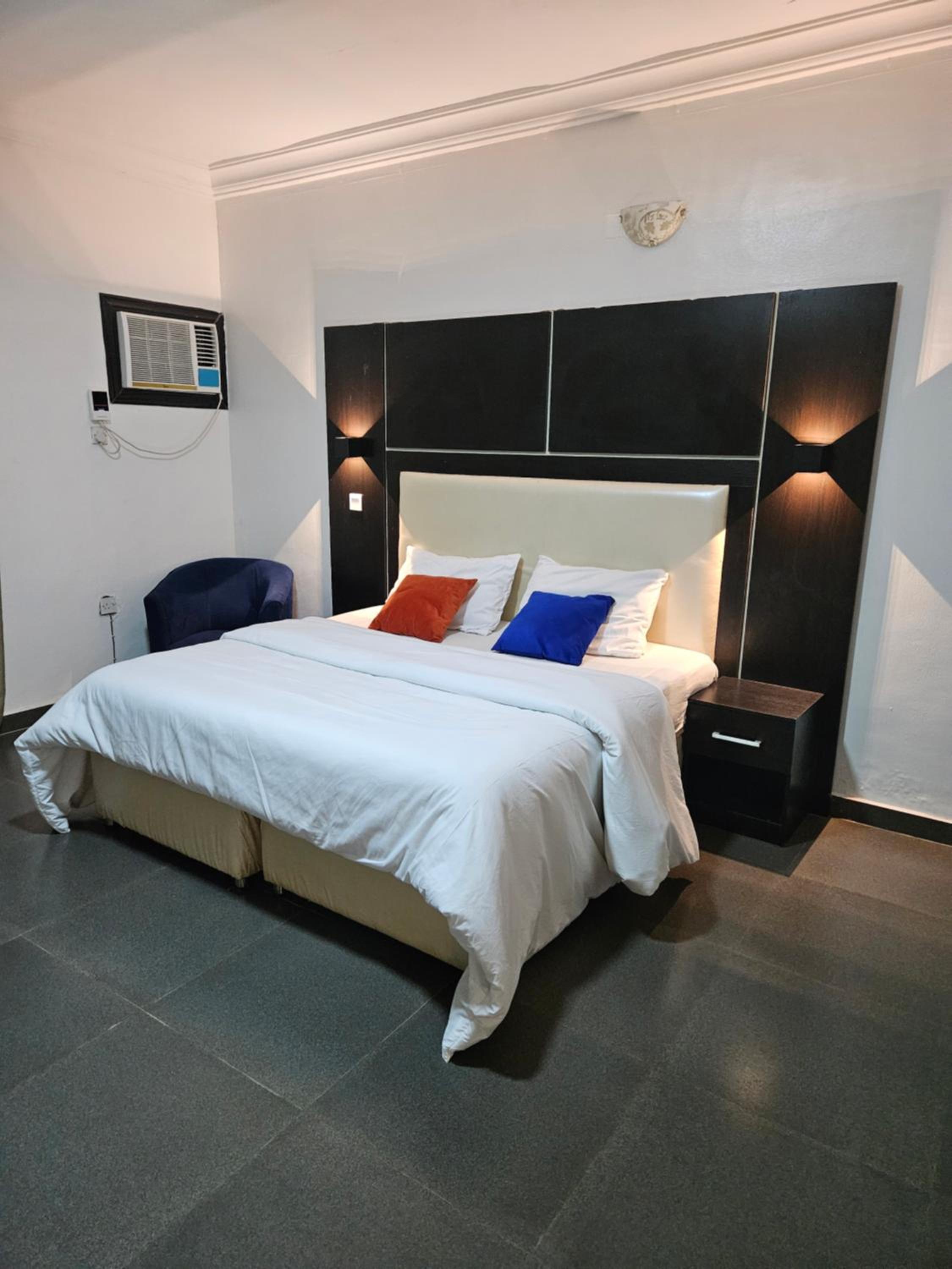 Elkora Luxury Apartments view 2
