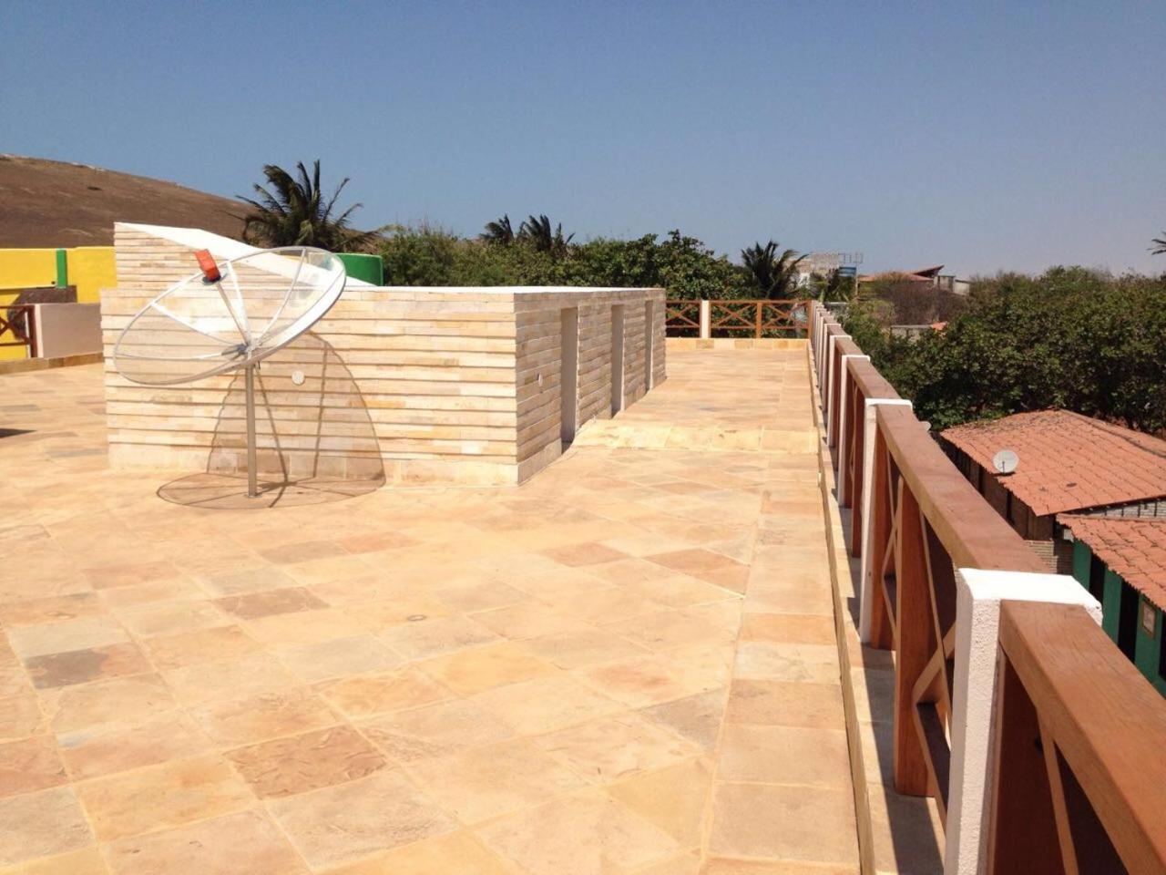 Apartamento de luxo, ampla varanda, vista piscina
