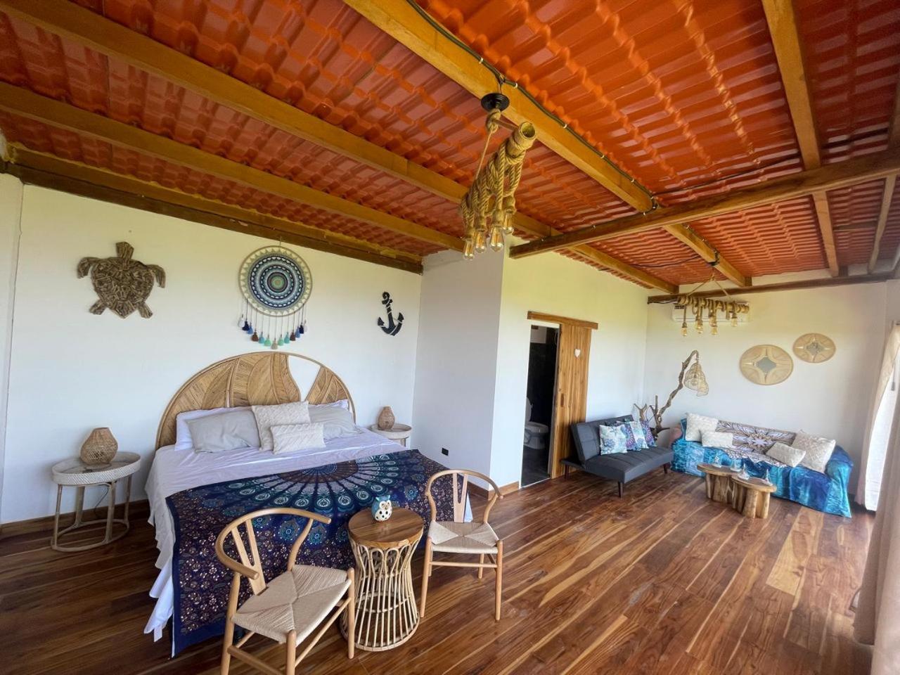 Kiran Lodging Ayampe