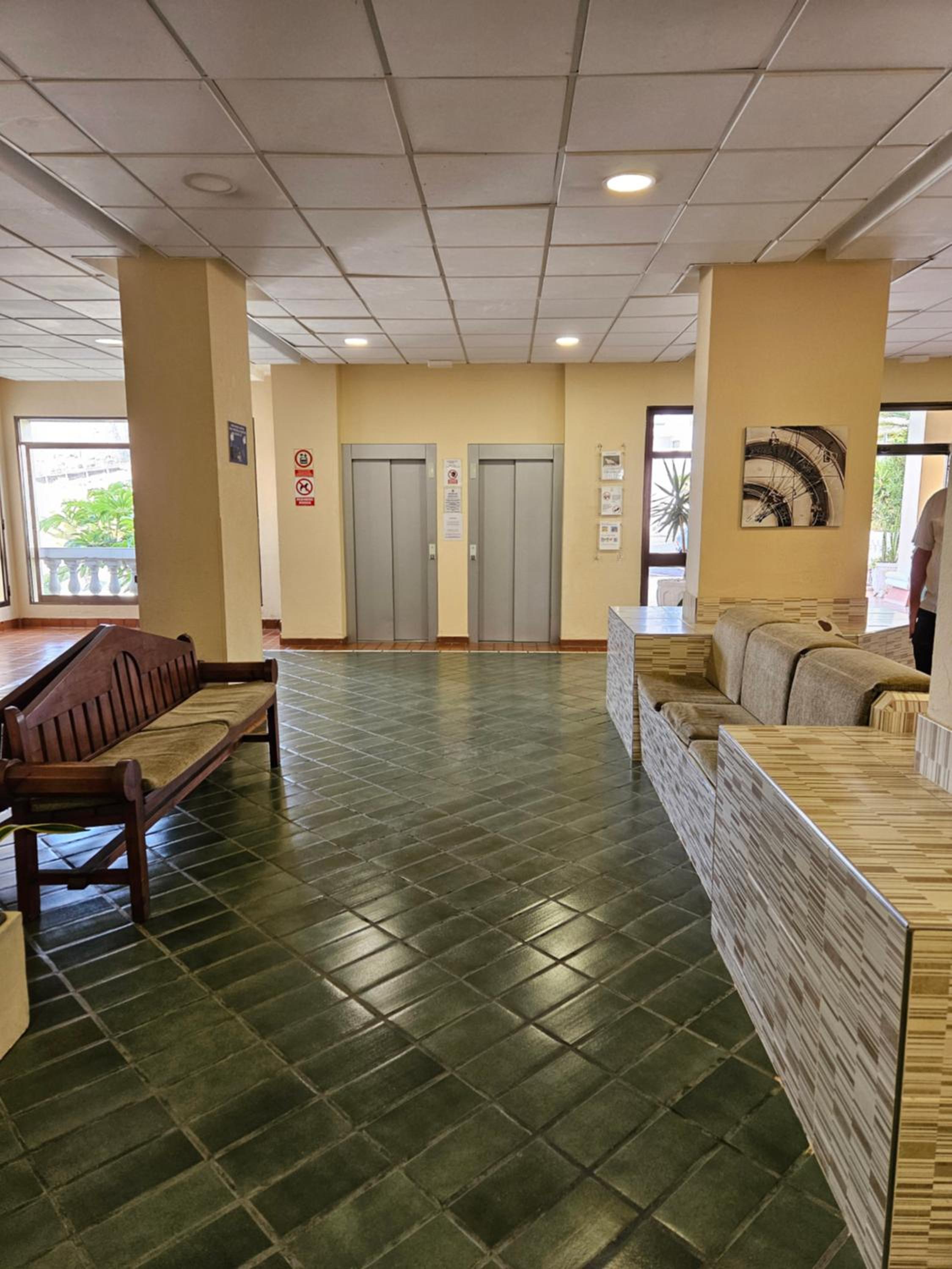 Los Cristianos Heated Pool Sea View AC