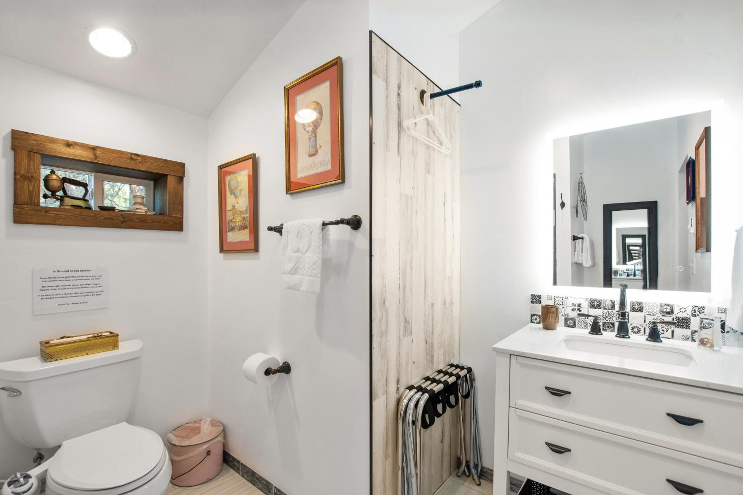 Fort Williamson Glacier Vacation Rentals