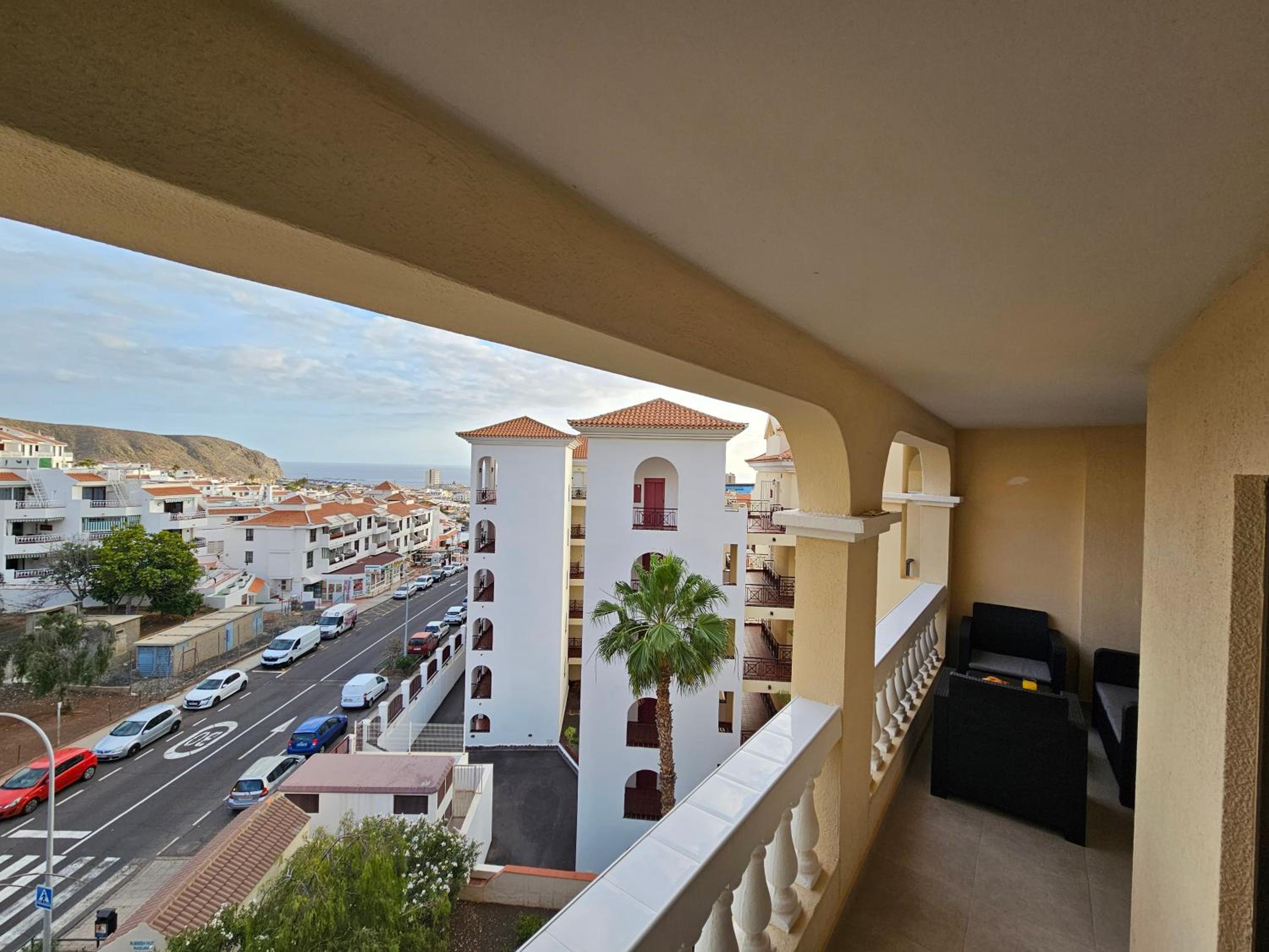 Los Cristianos Heated Pool Sea View AC