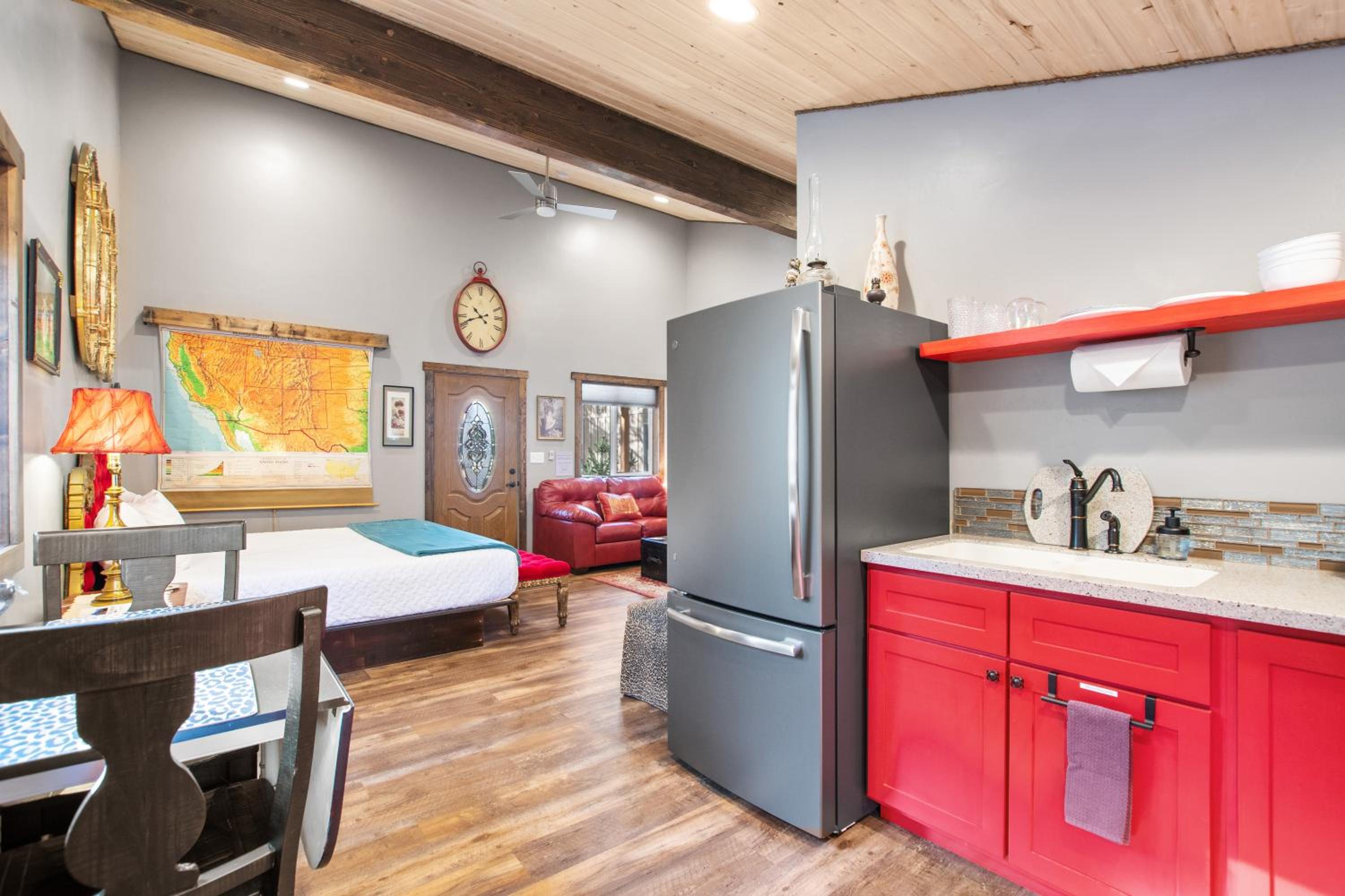 Fort Williamson Glacier Vacation Rentals