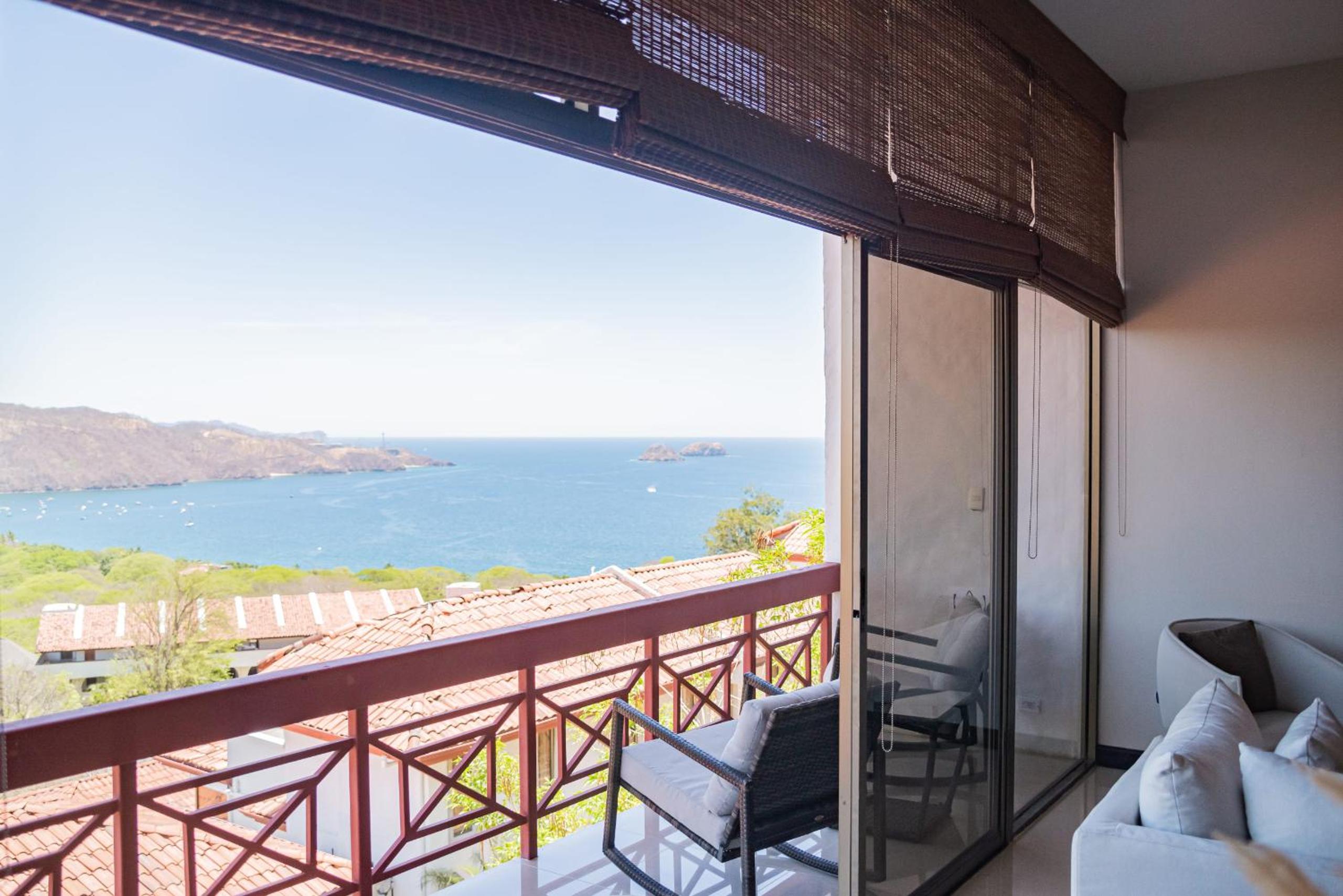 Sunset Harmony, Your Escape at Playa Hermosa