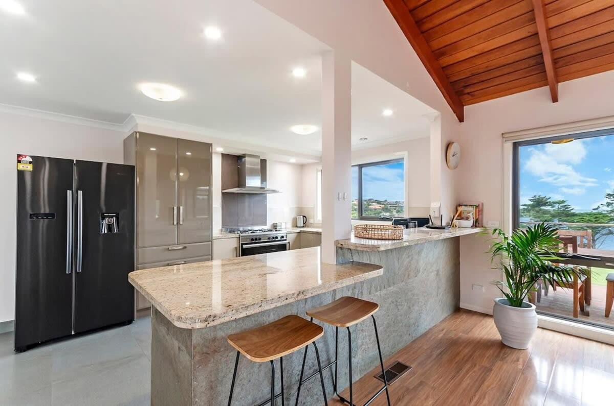 Warrnambool Vacations - Hopkins View Holiday Home - Property Image 1