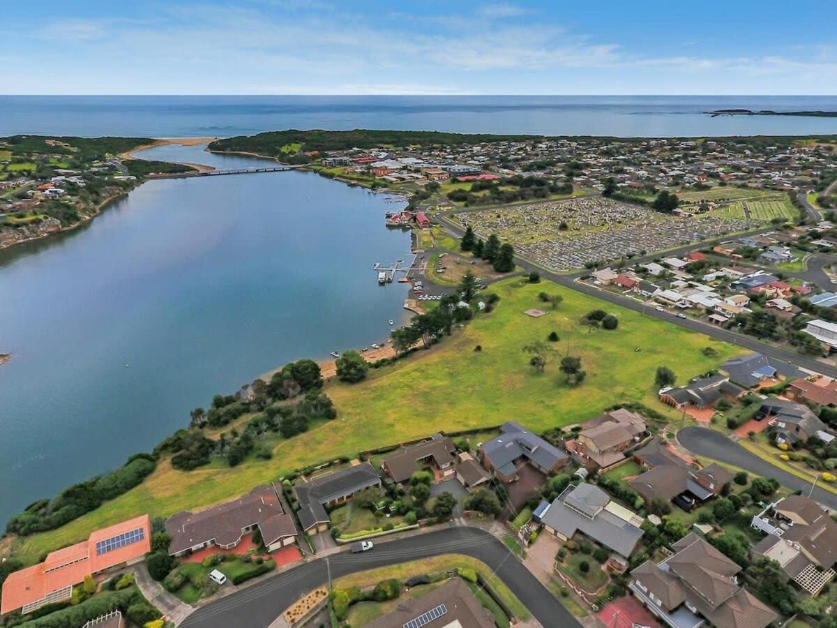 Warrnambool Vacations - Hopkins View Holiday Home - Property Image 5