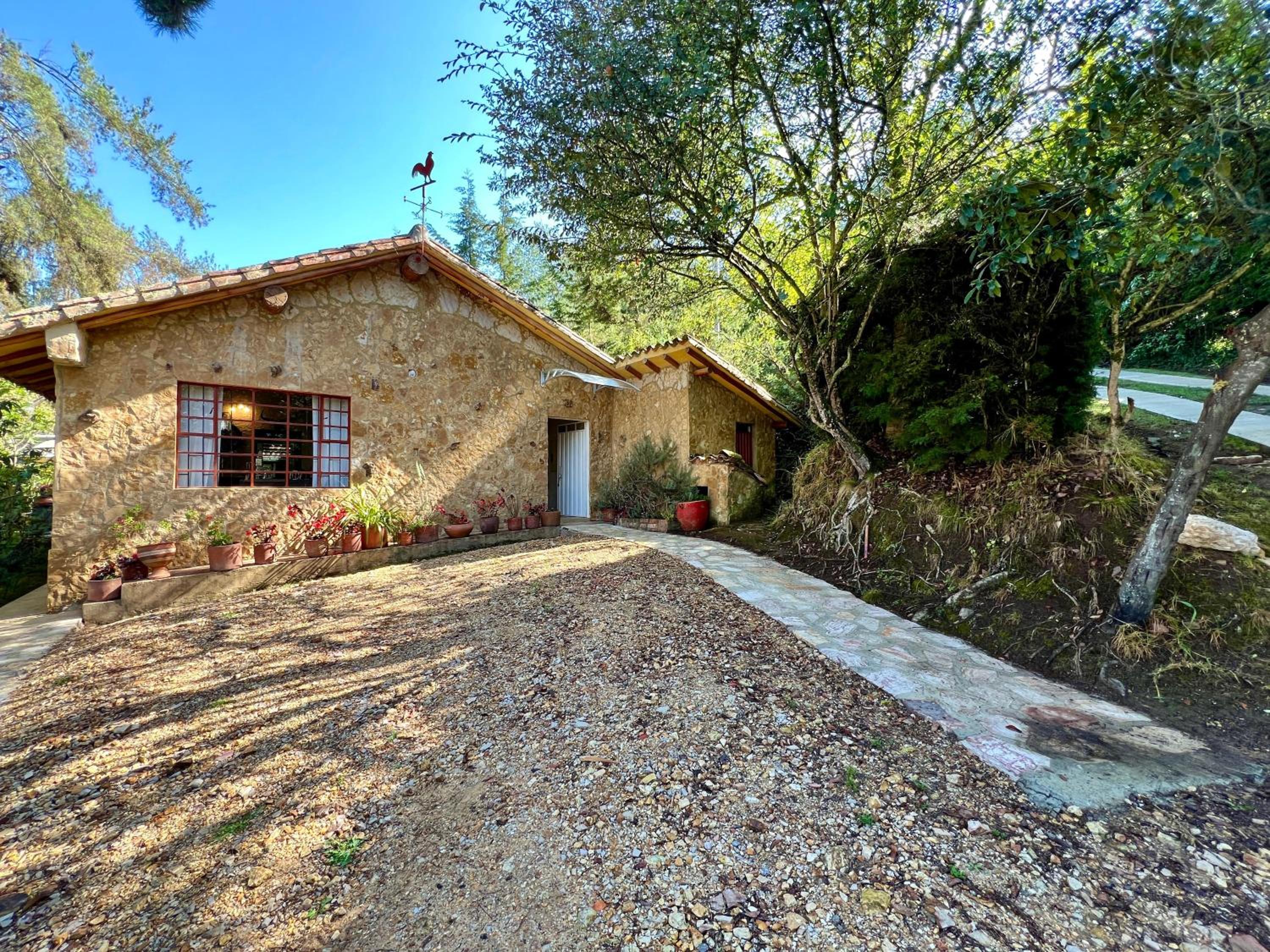 Villa cuatro pisos el tramonto