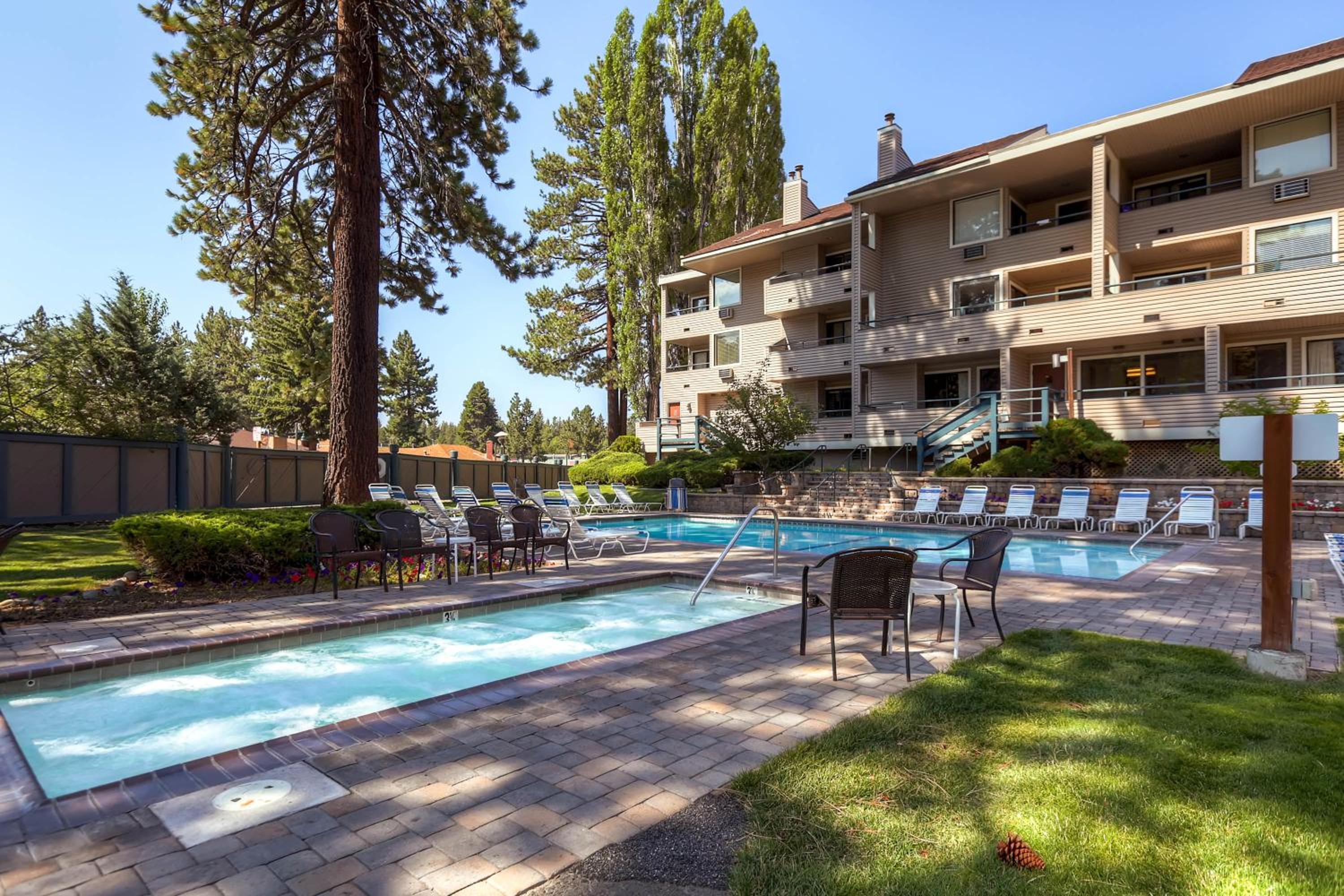 Lake Tahoe Vacations - Lakeland Village 426 - Lakeland Luxury - Remodeled - Property Image 9