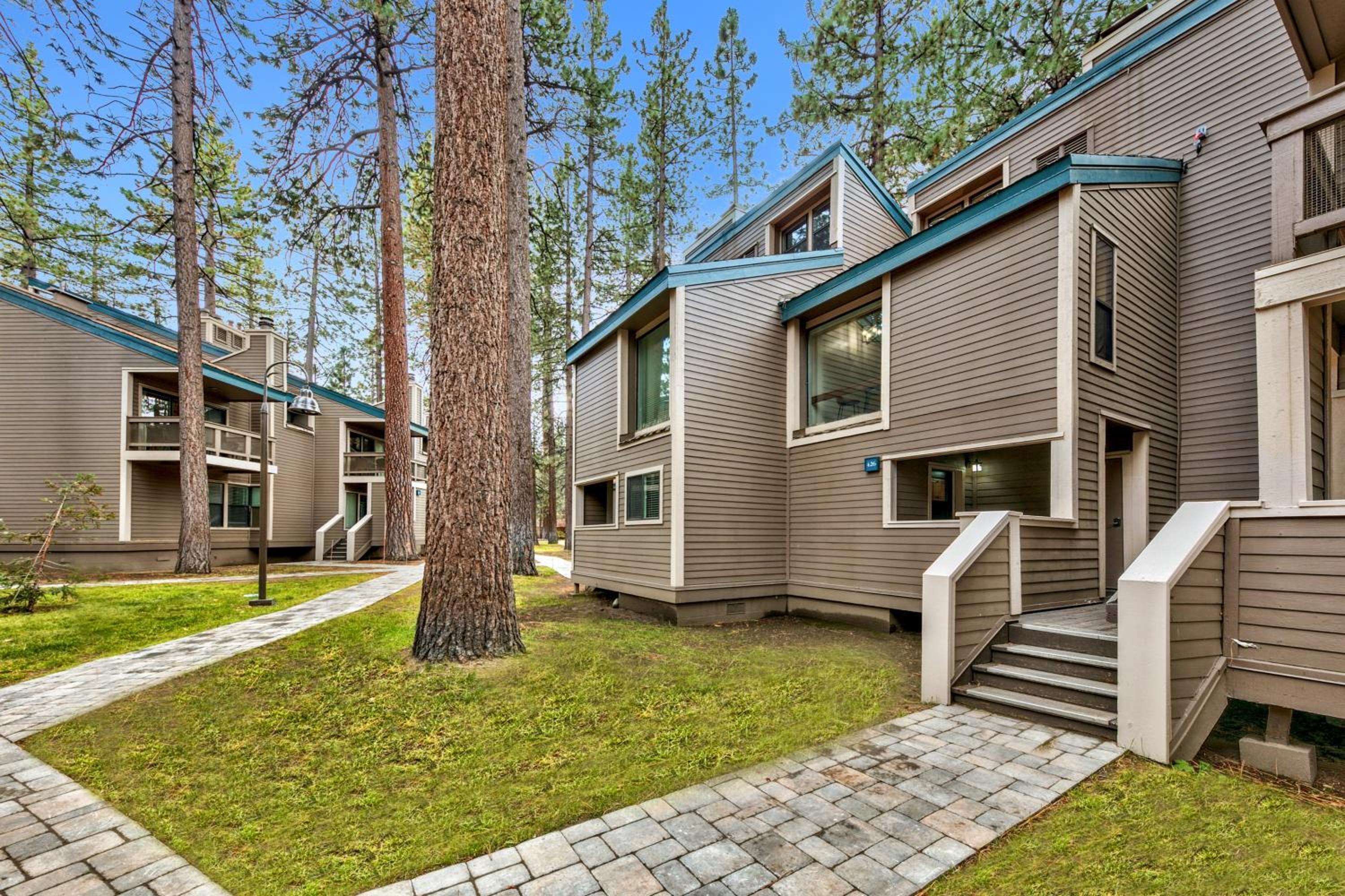 Lake Tahoe Vacations - Lakeland Village 426 - Lakeland Luxury - Remodeled - Property Image 6