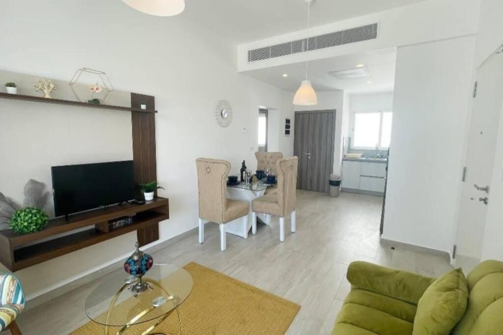 Hotel Pool view peaceful 1 bedroom @ Hard Rock - Image 1