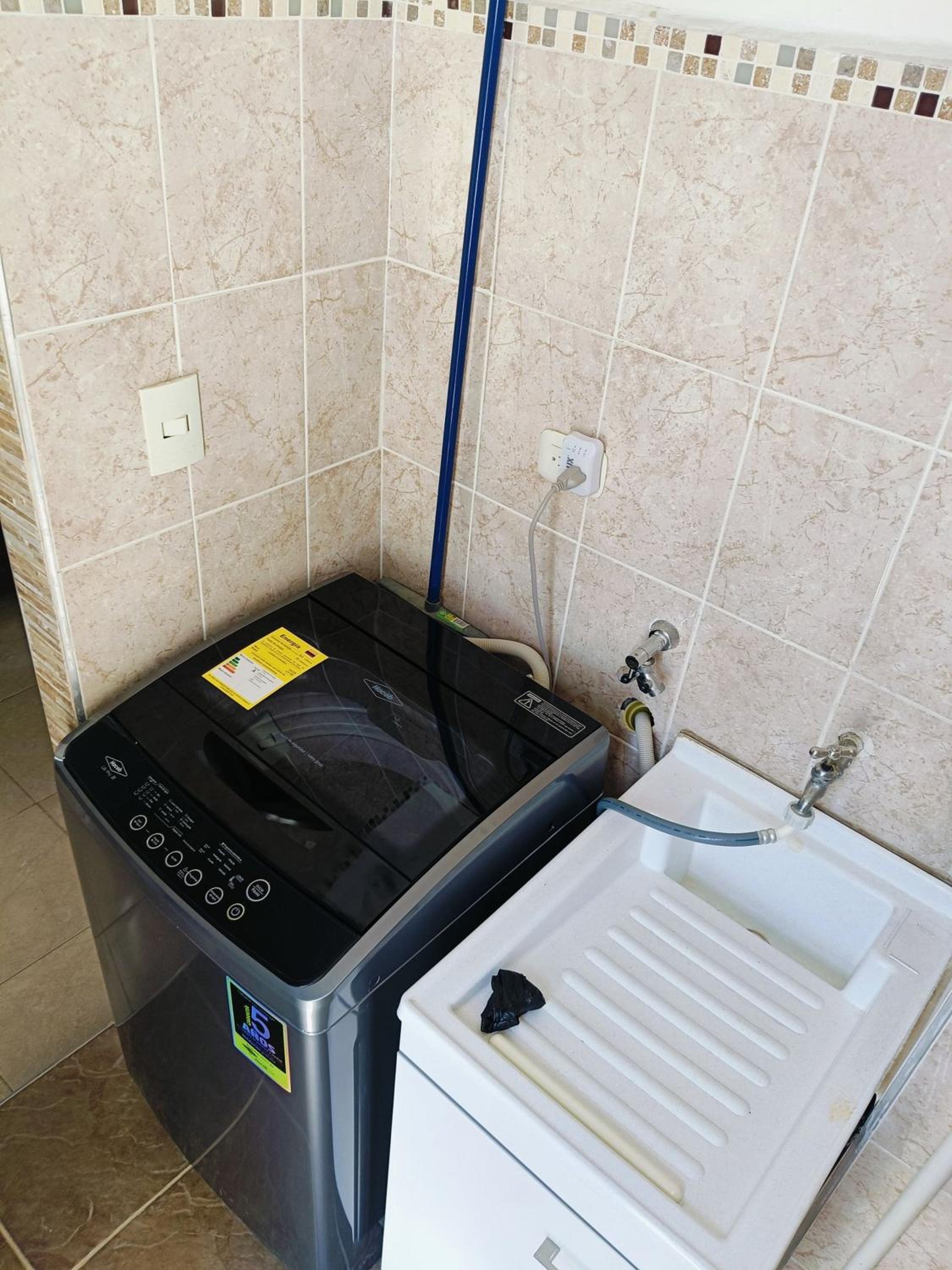 El Rodadero Hermoso Apartamento a 50m de la playa ven descansa o trabajar