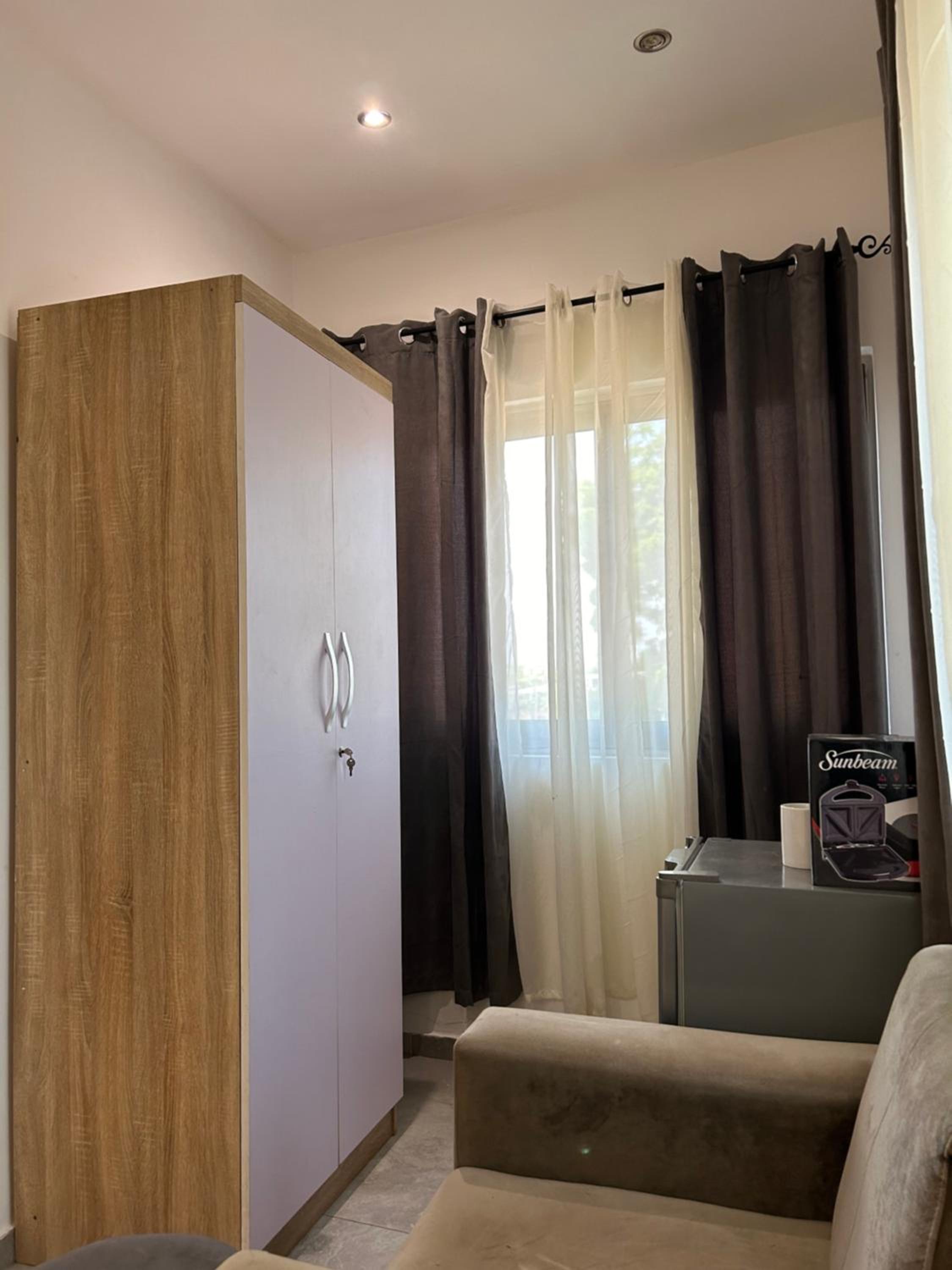 Dabs Apartments