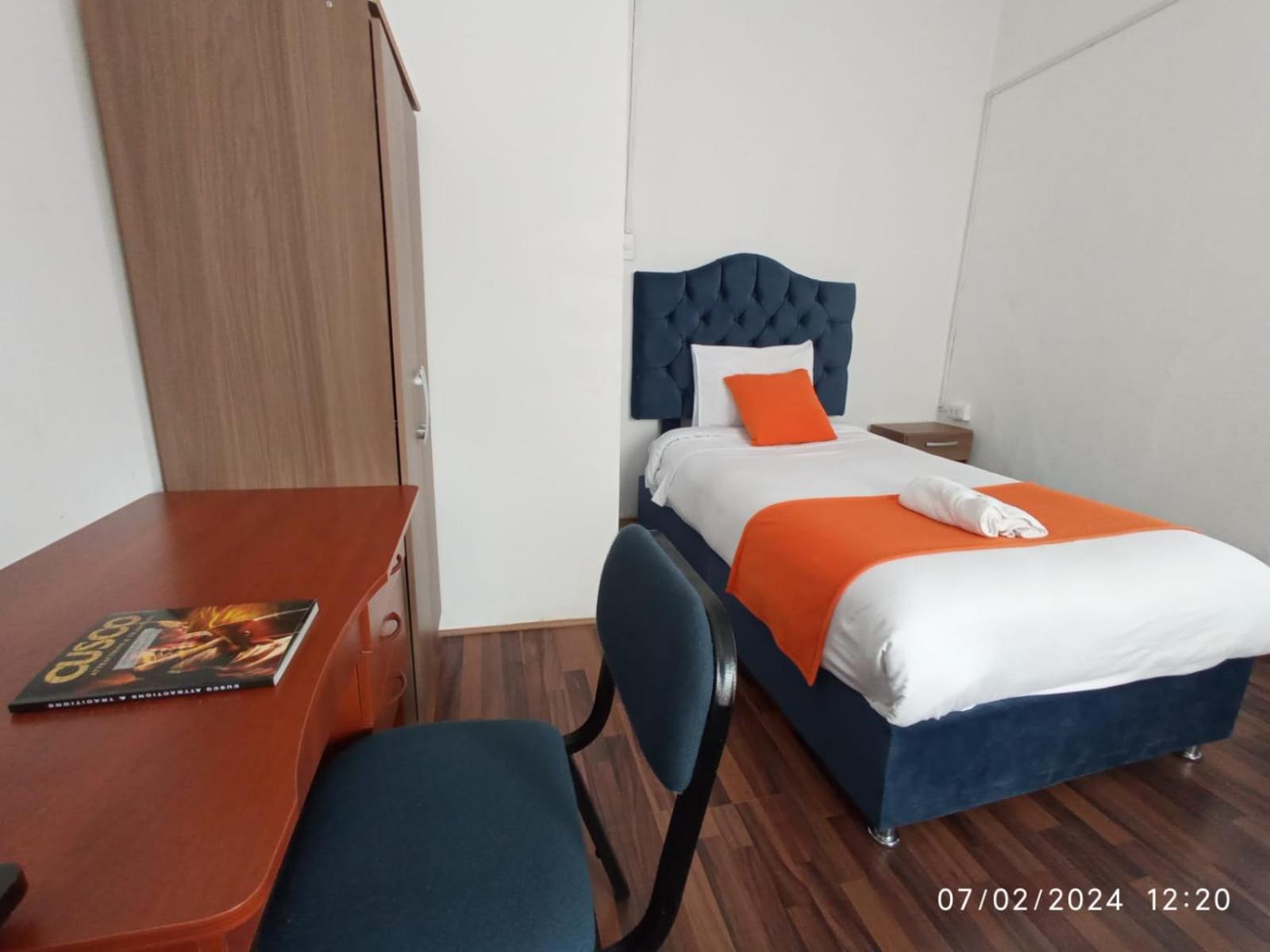 PARDOS HOUSE INN