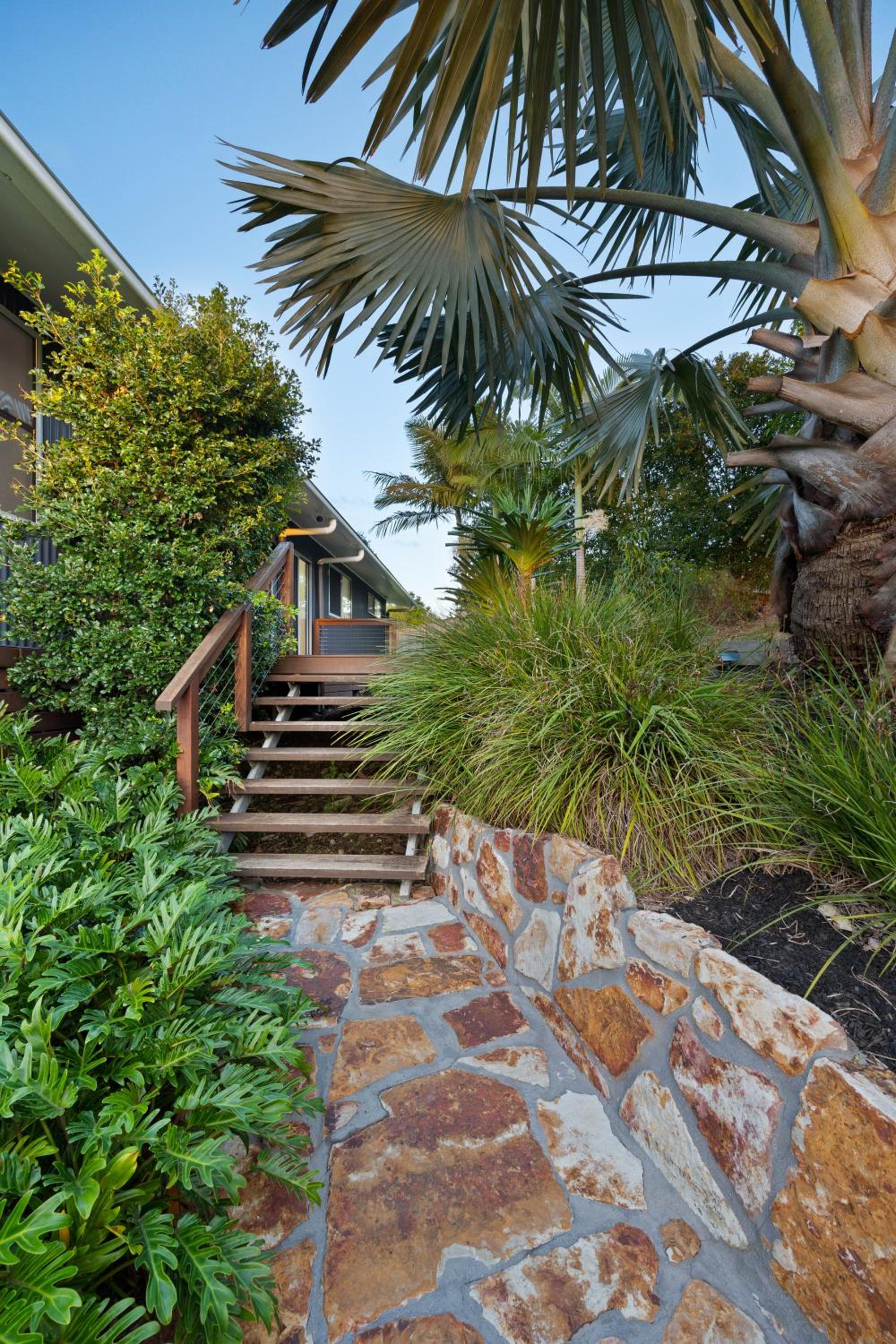Hinterland Dreamers Poolside Retreat