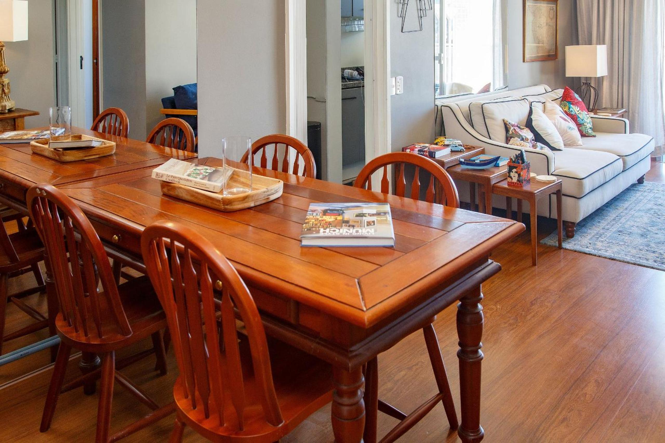 Leblon Flat Service 2 Bedrooms Sea View