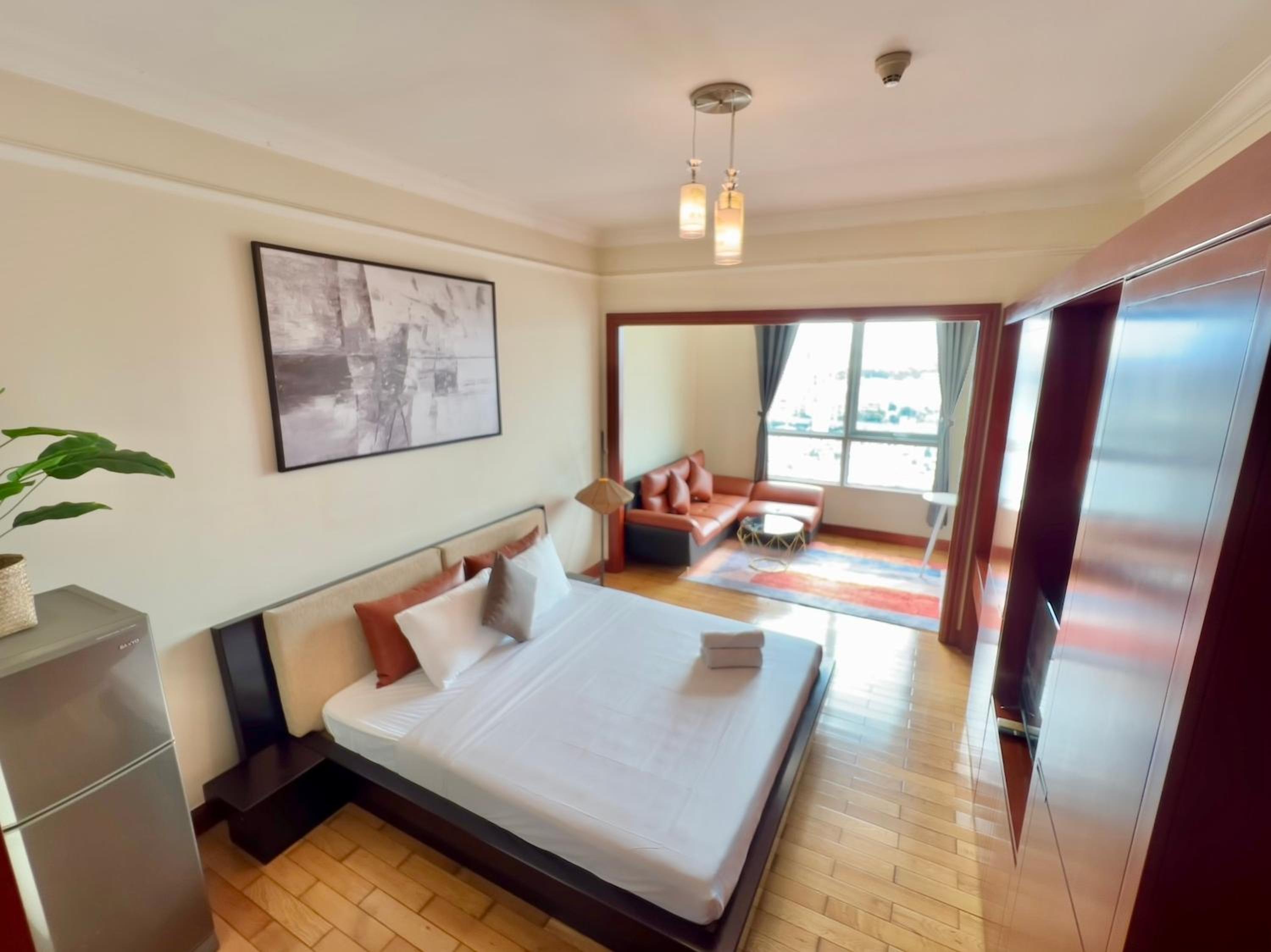 Diny ApartHotel - Rooftop Pool - The Manor 2
