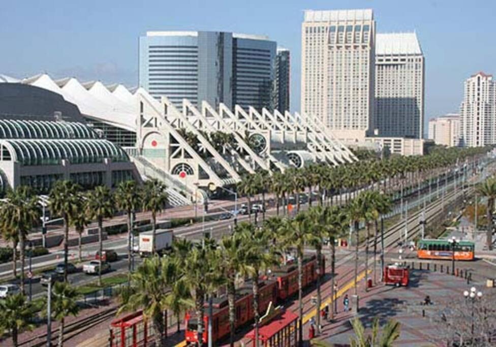 House of Sunsets by Convention Center Petco view 5