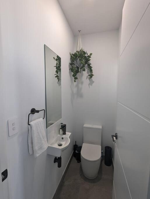 Entire House in the Heart of Port Noarlunga Beach