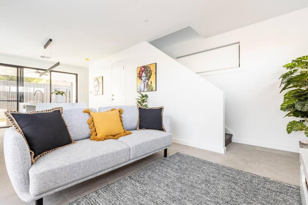 Entire House in the Heart of Port Noarlunga Beach