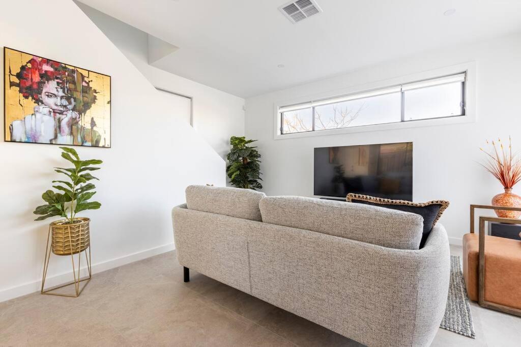Entire House in the Heart of Port Noarlunga Beach