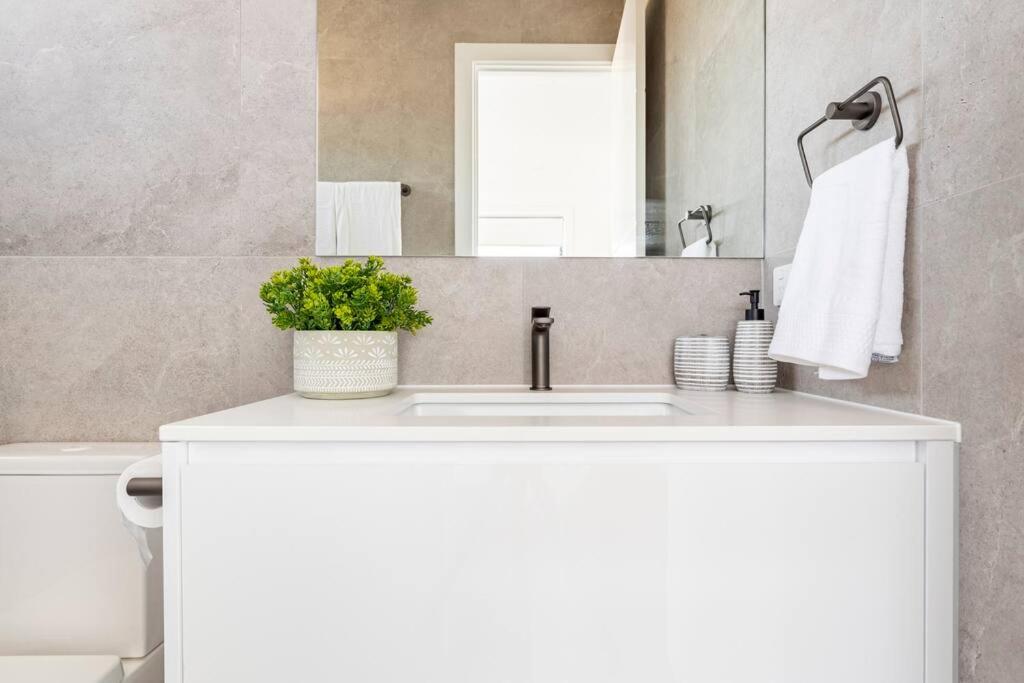 Entire House in the Heart of Port Noarlunga Beach