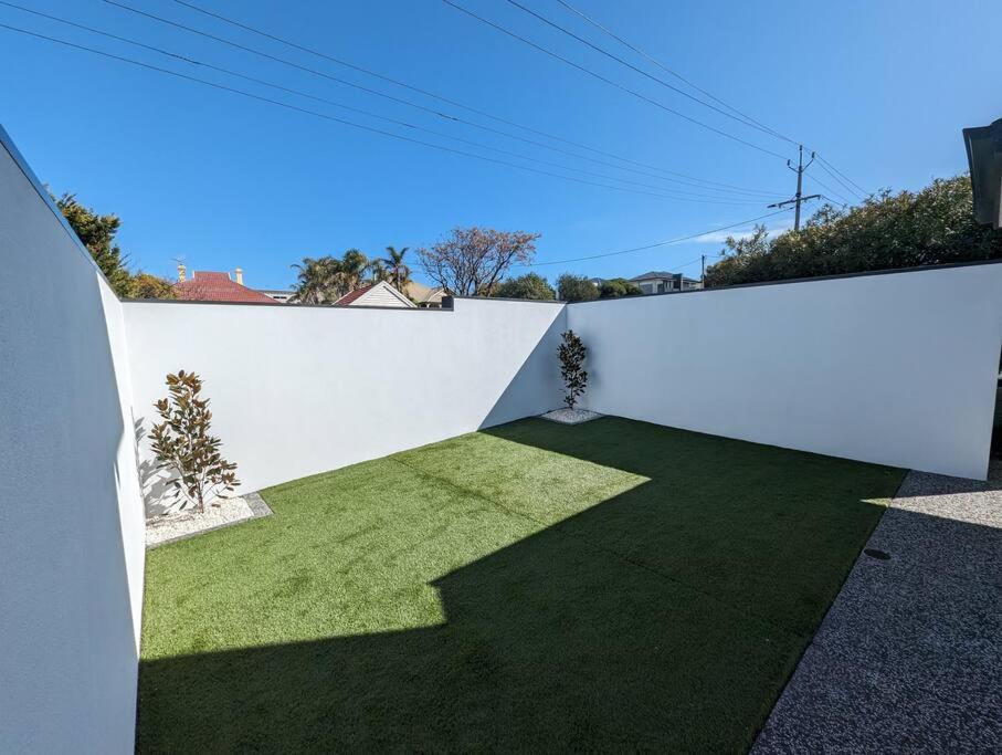 Entire House in the Heart of Port Noarlunga Beach