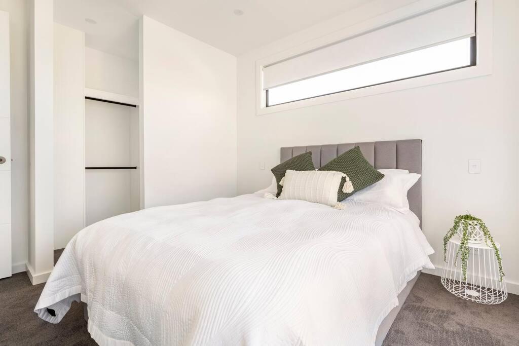 Entire House in the Heart of Port Noarlunga Beach