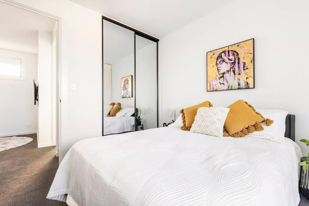 Entire House in the Heart of Port Noarlunga Beach
