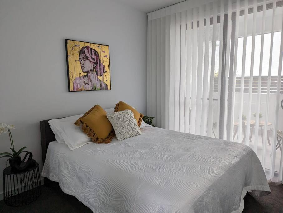 Entire House in the Heart of Port Noarlunga Beach