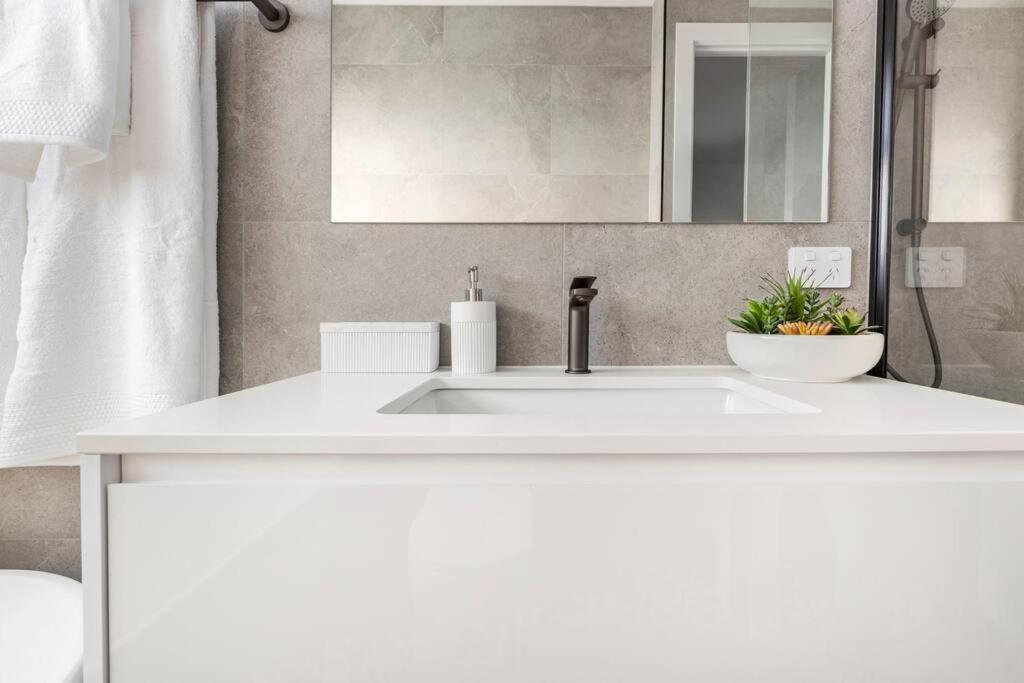 Entire House in the Heart of Port Noarlunga Beach