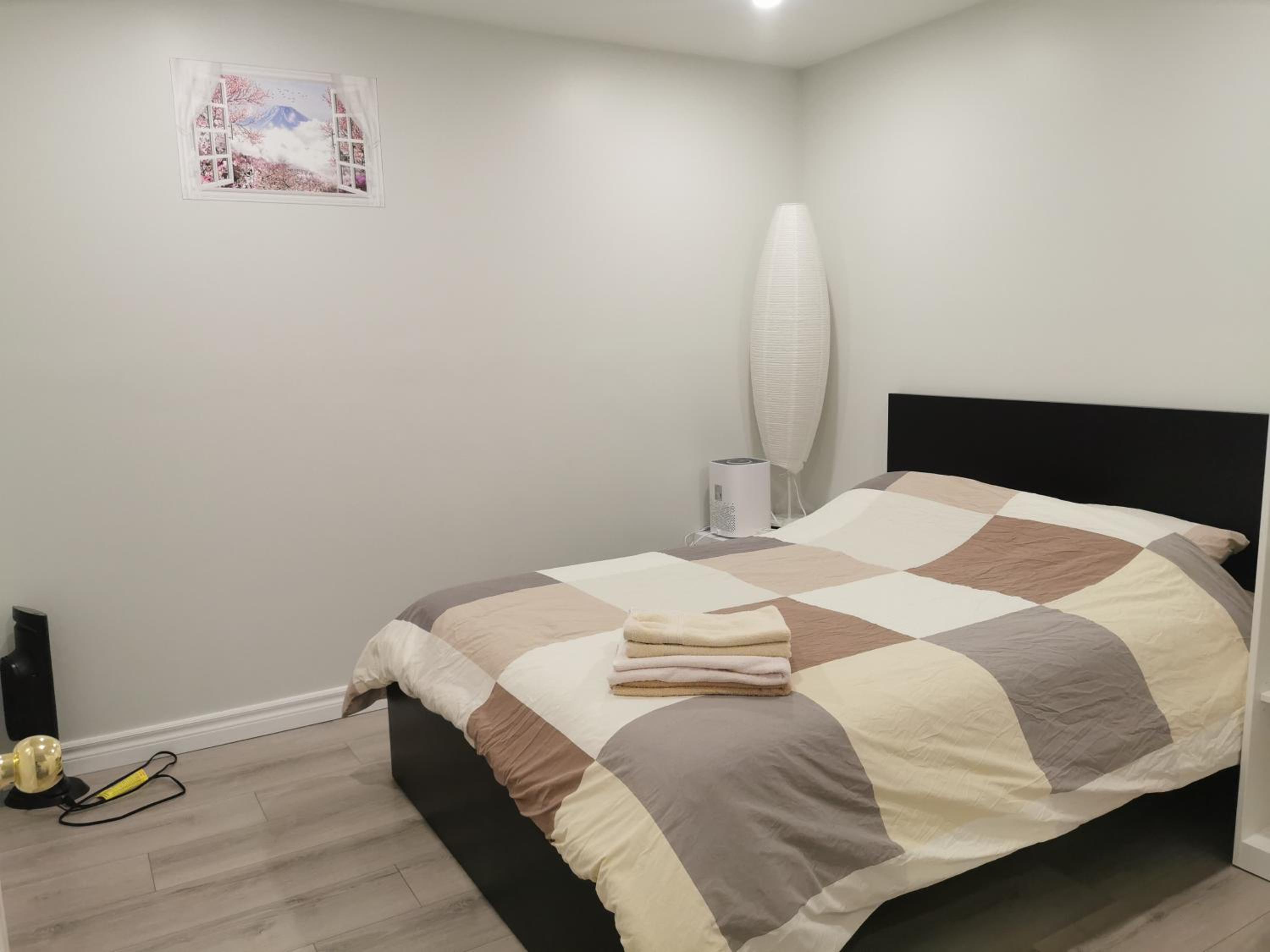 Perfect location comfort private house lower level 2 bedroom unit