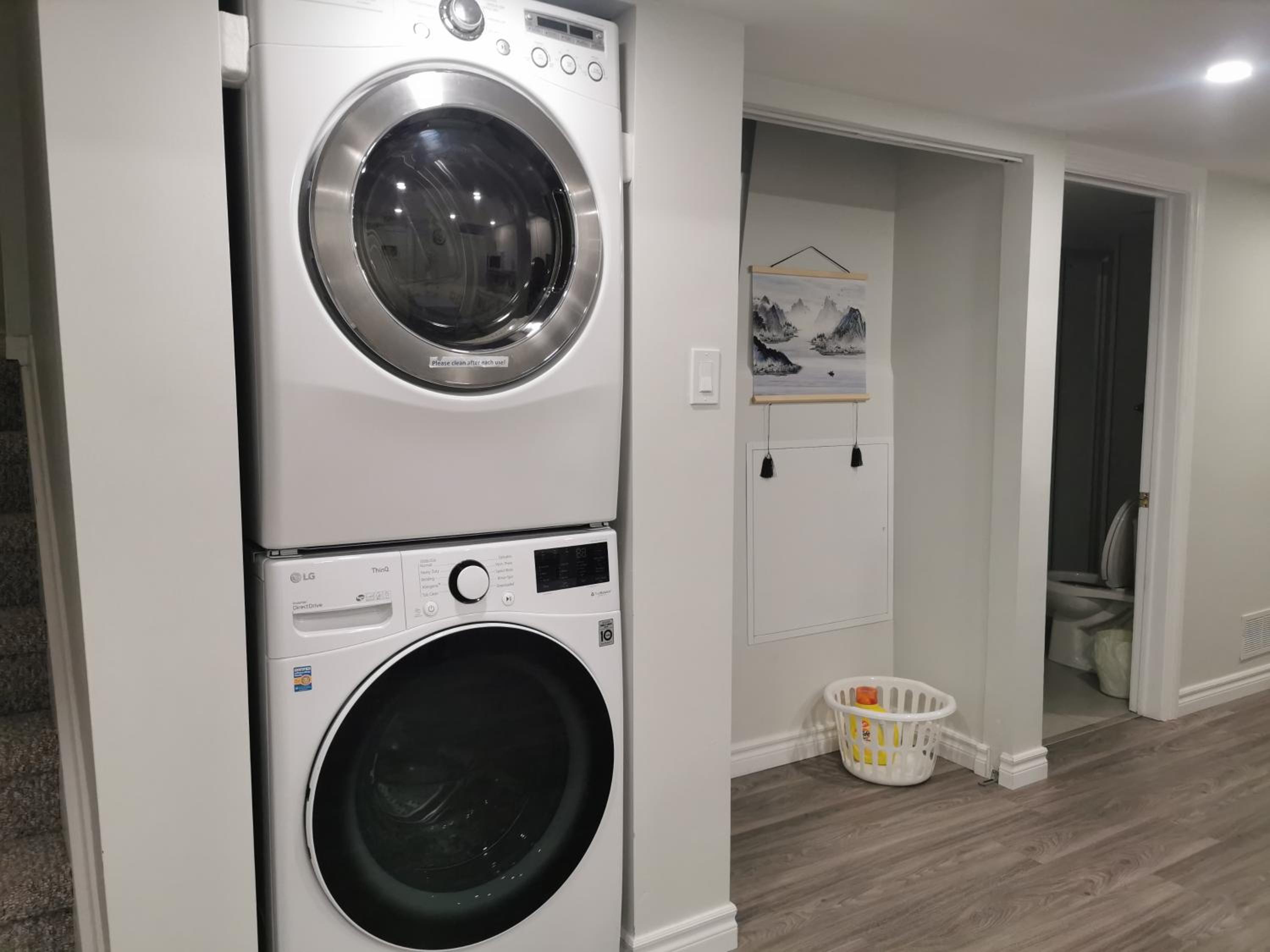 Perfect location comfort private house lower level 2 bedroom unit