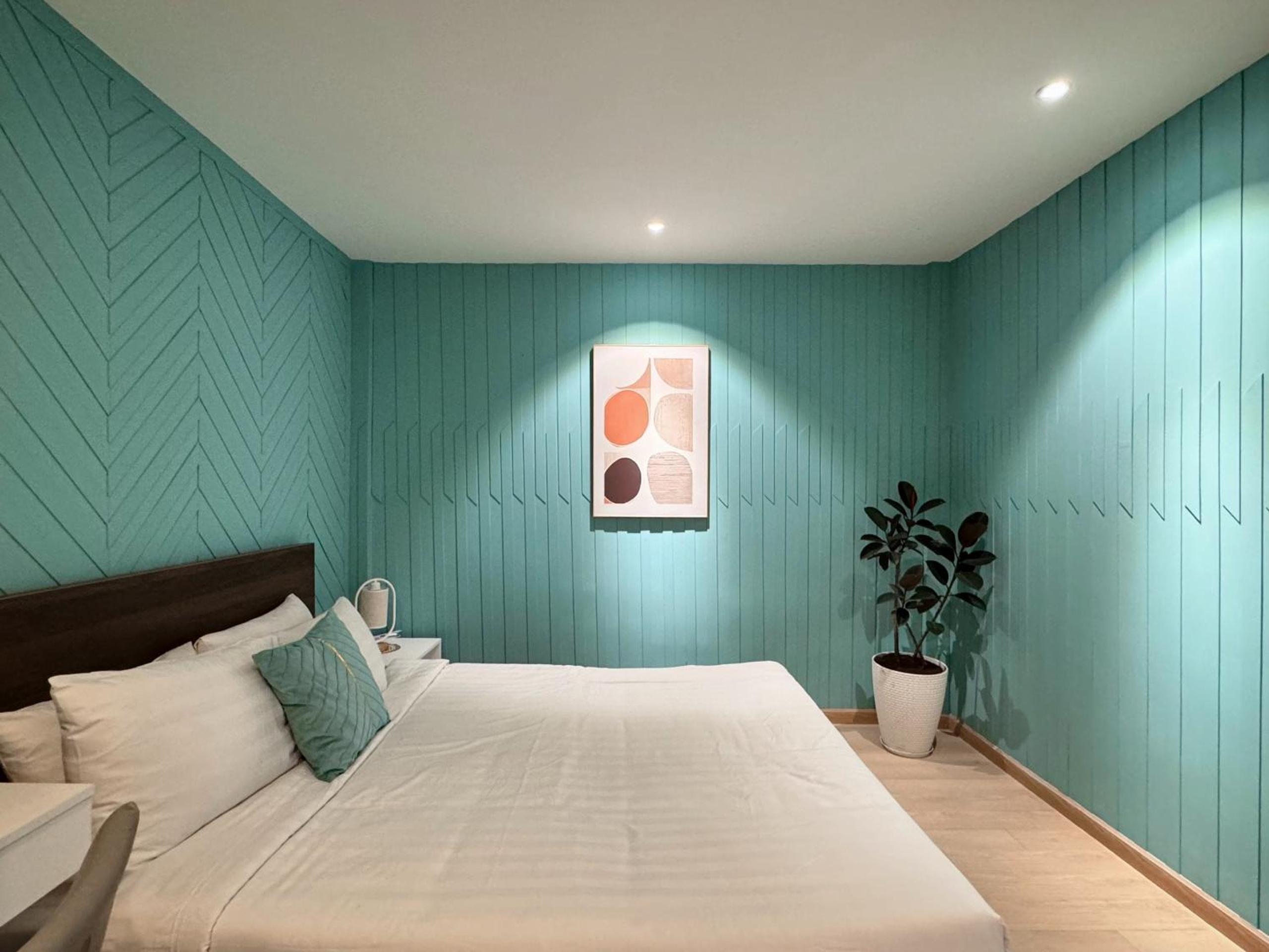 Photo 33