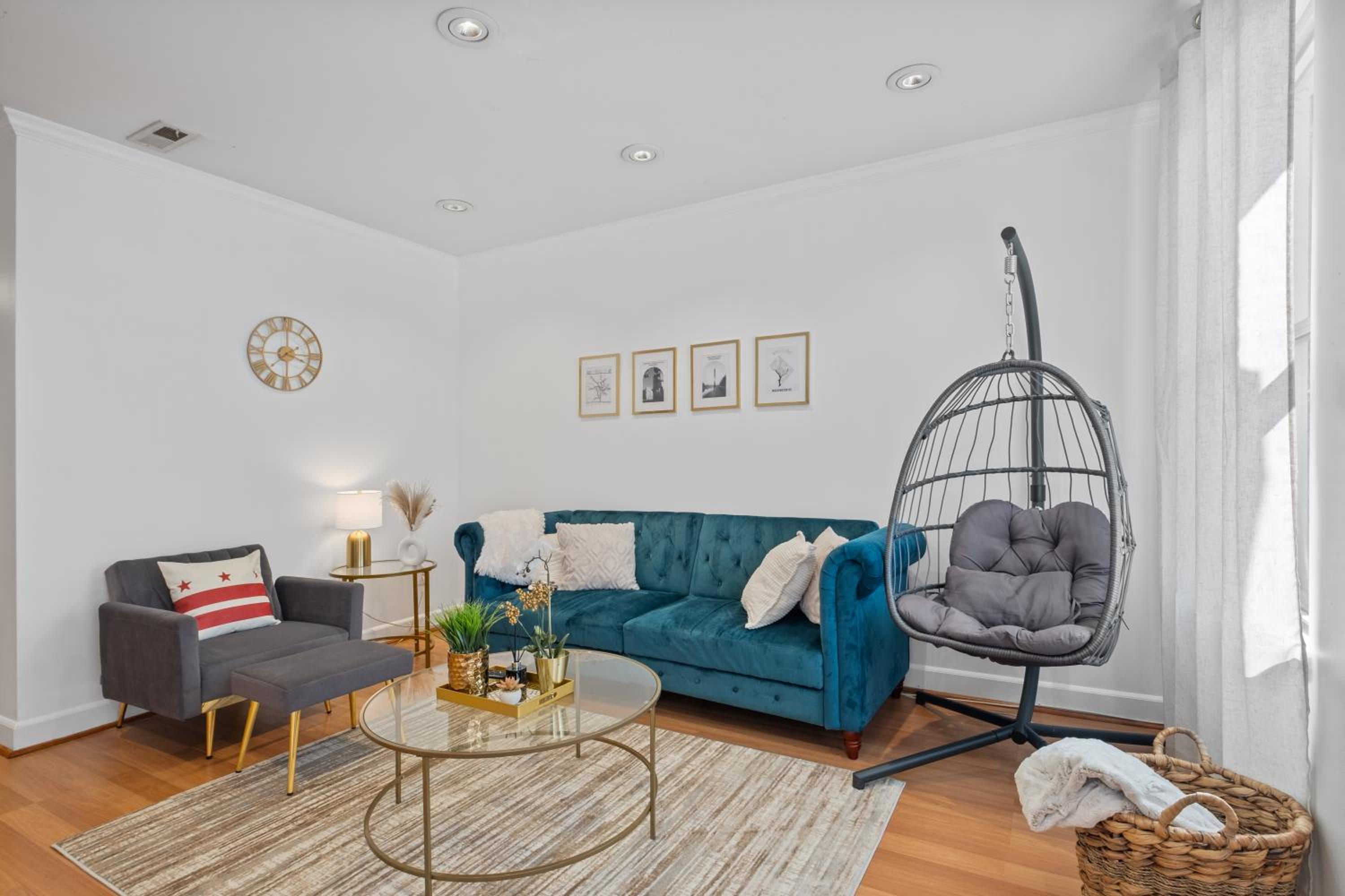 Luxury 2bd Haven in DC's Heart! view 3