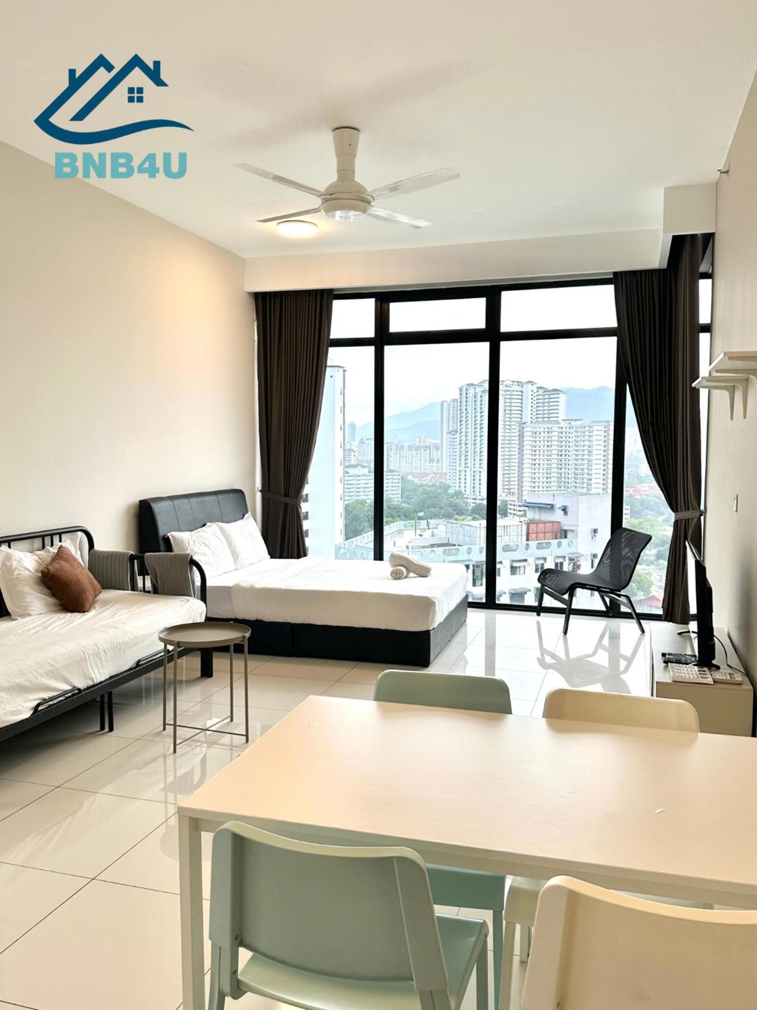 Hotel Beacon Executive Suites - By IZ - Image 1