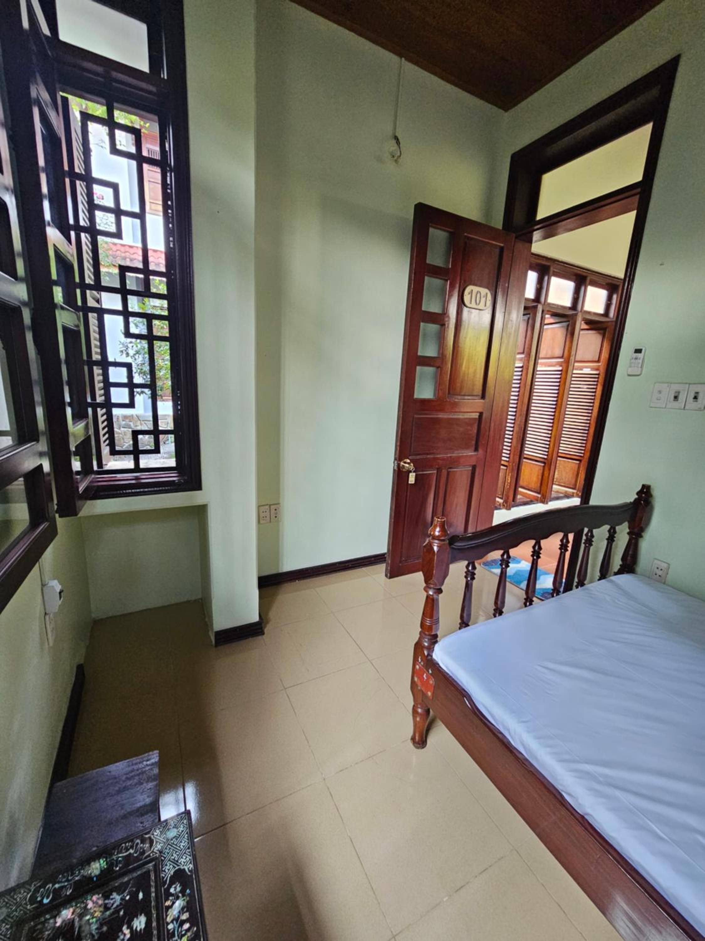 Rose Homestay Hue