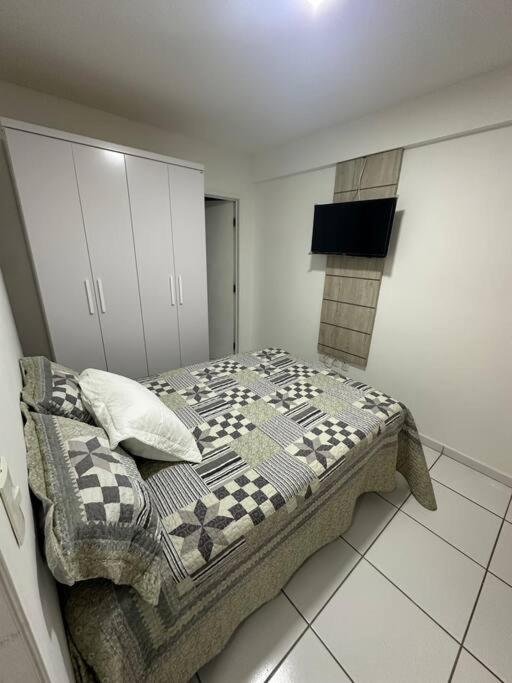 Apartamento ao lado patio forro