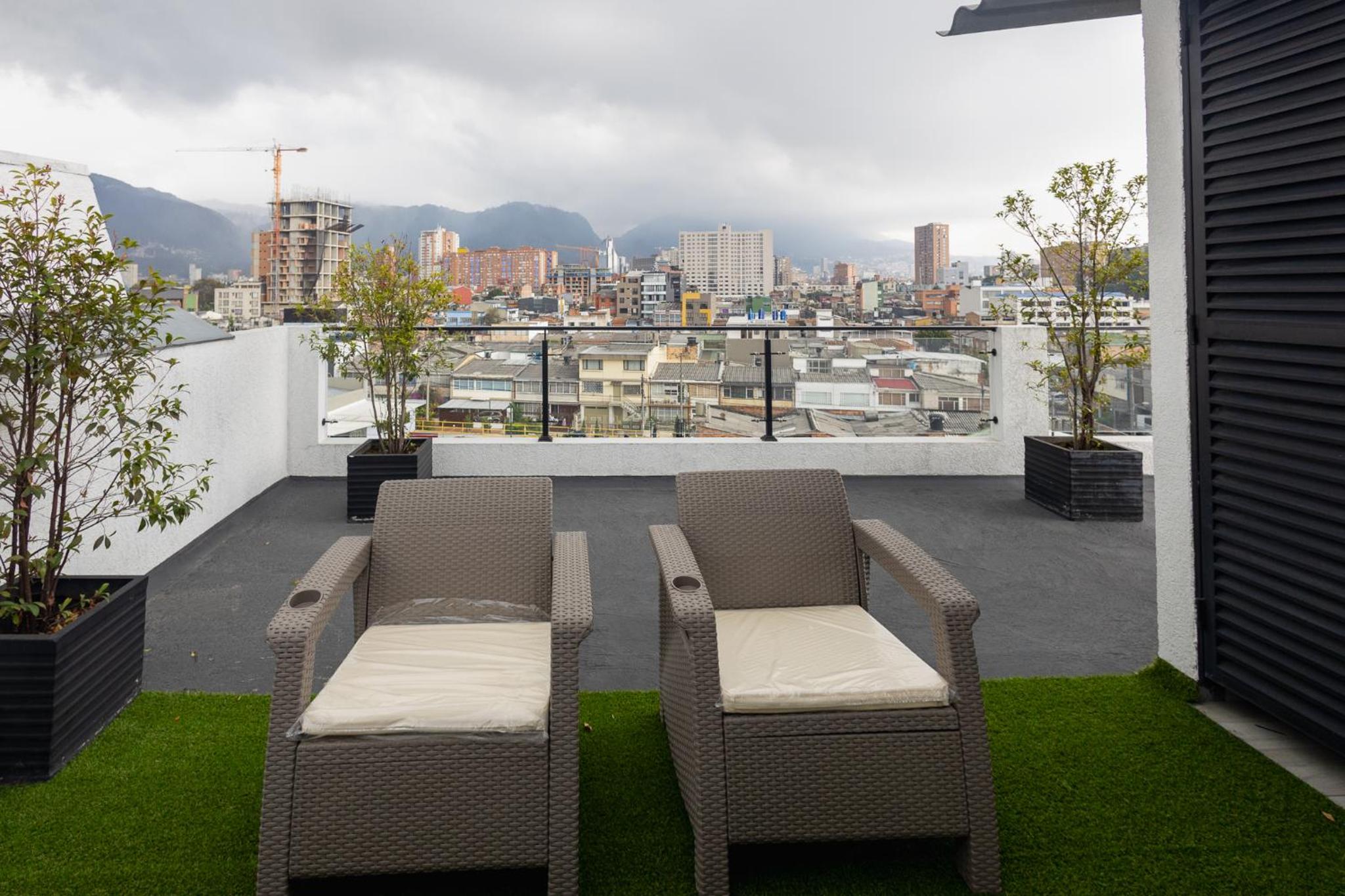 Corferia/USA Embassy/Beauty Apt
