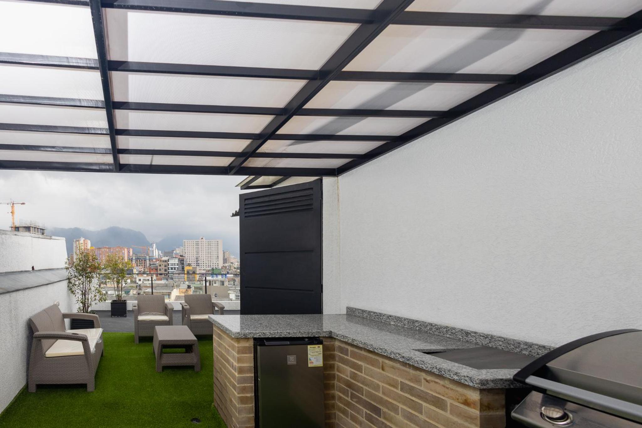 Corferia/USA Embassy/Beauty Apt