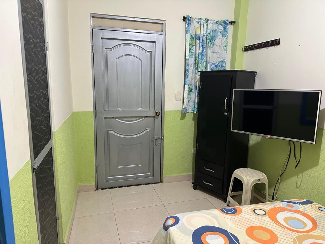 LAS CAMELIAS APARTAHOTEL - La Virginia Risaralda