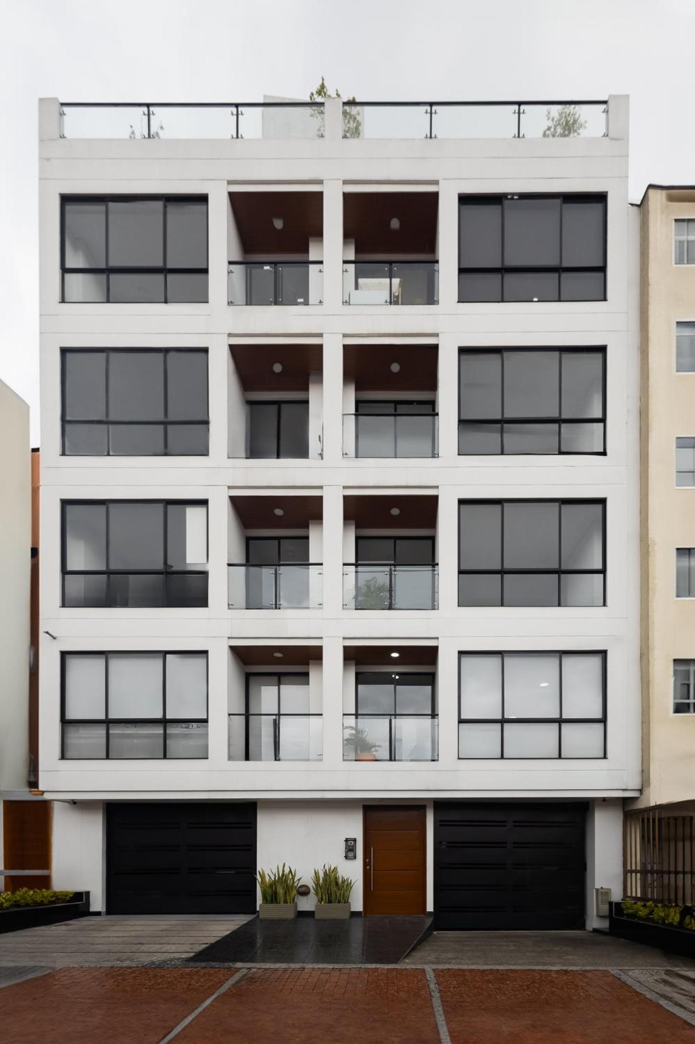 Corferia/USA Embassy/Beauty Apt