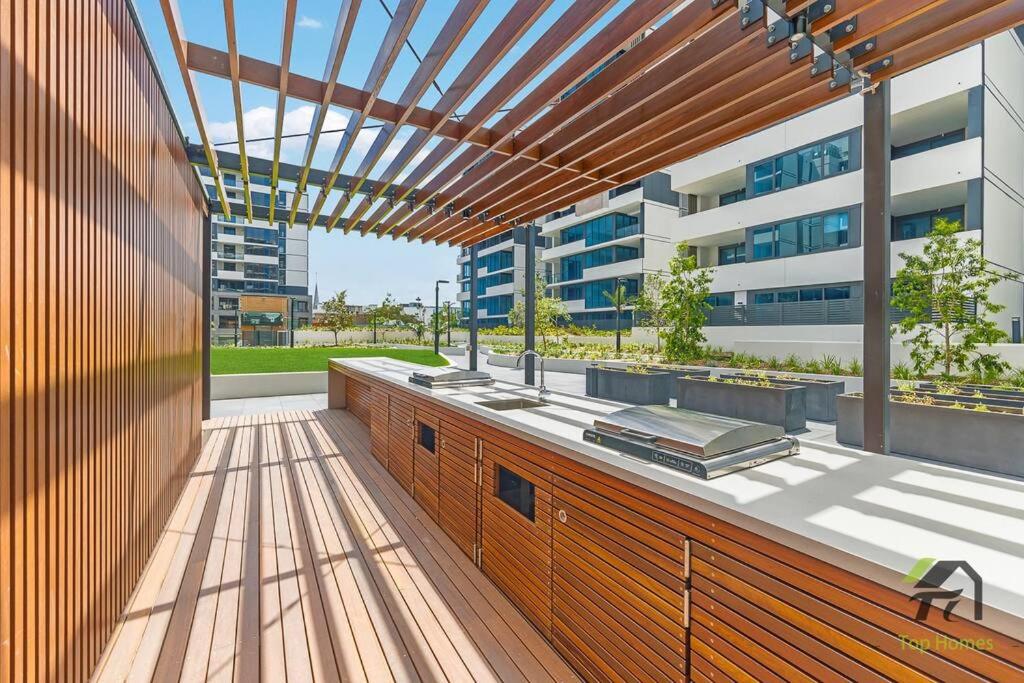 Vivid Condo 1B1B in Bankstown