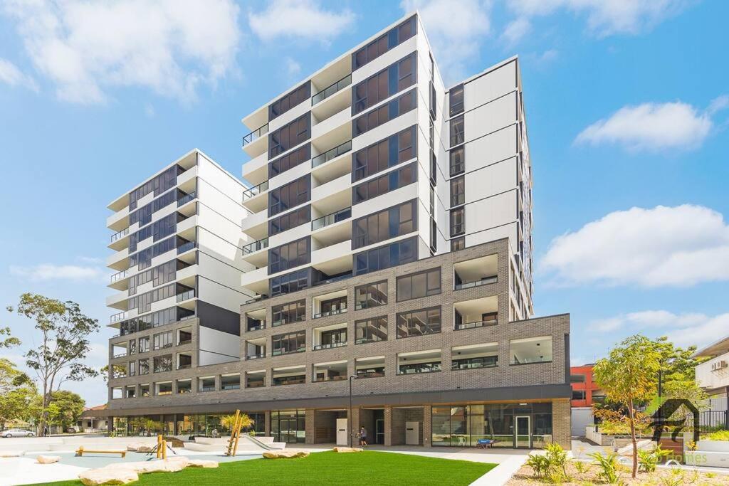 Vivid Condo 1B1B in Bankstown